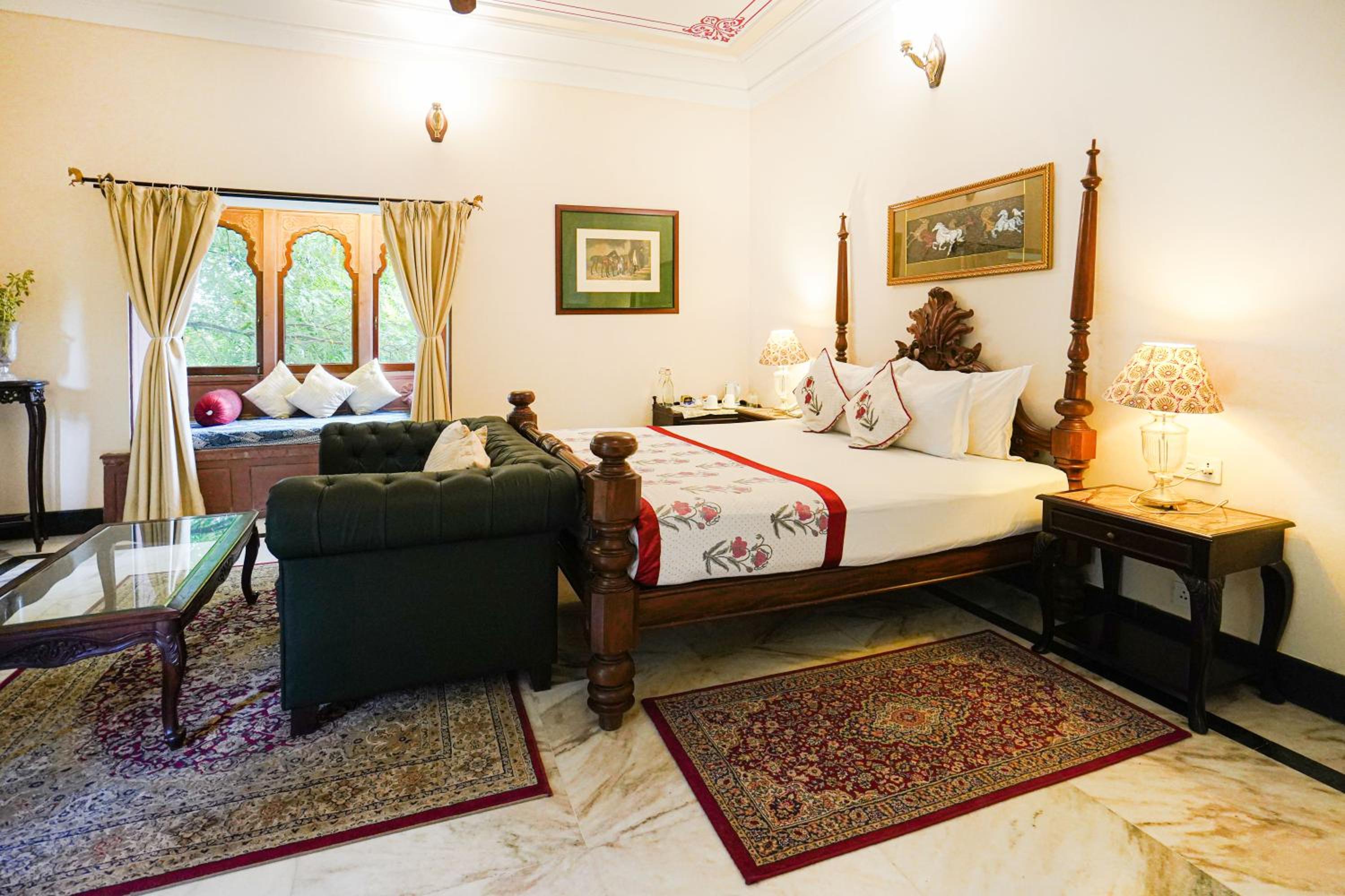 Khas Bagh