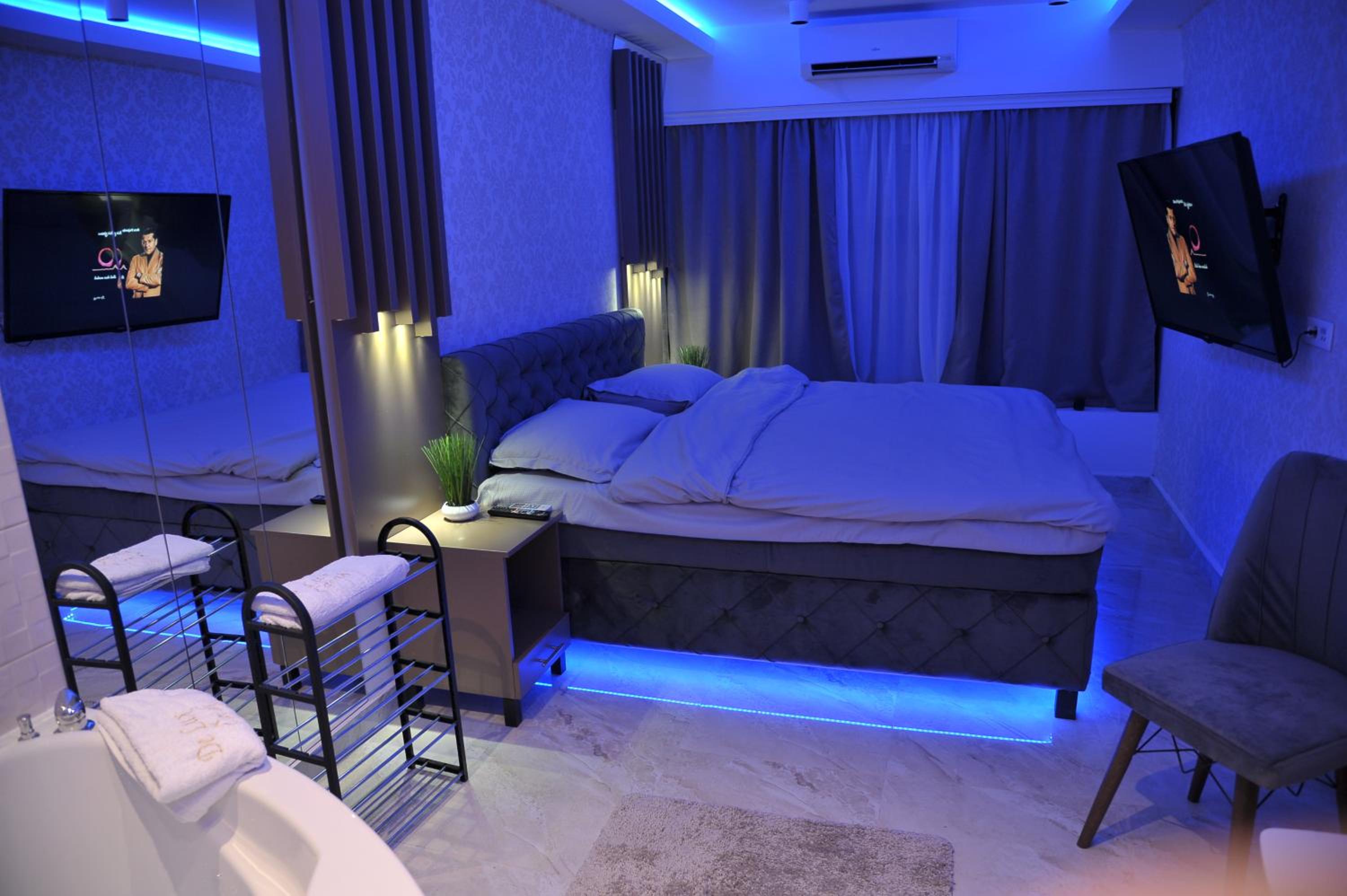 Jacuzzi Apartman De Lux - Cacak view 3