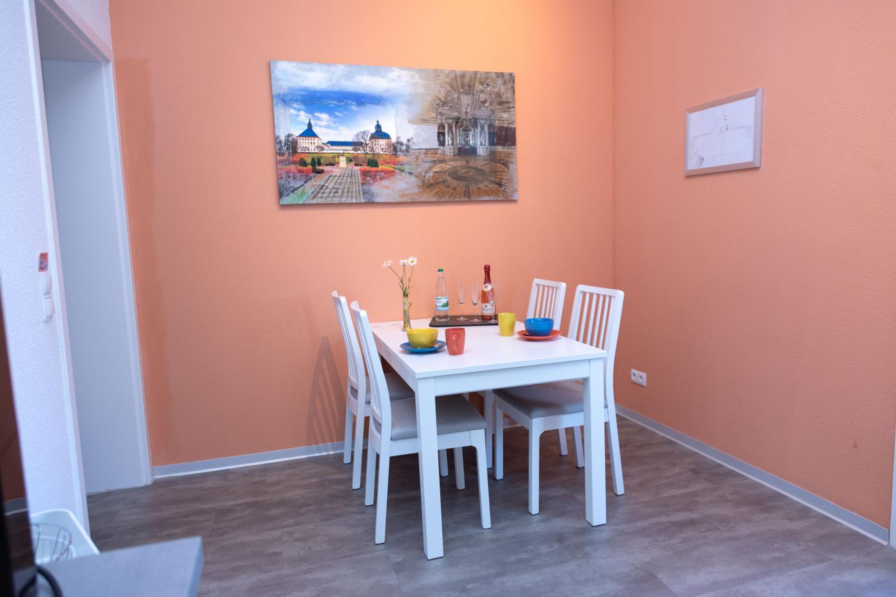 Moderne Ferienwohnung in alter Villa