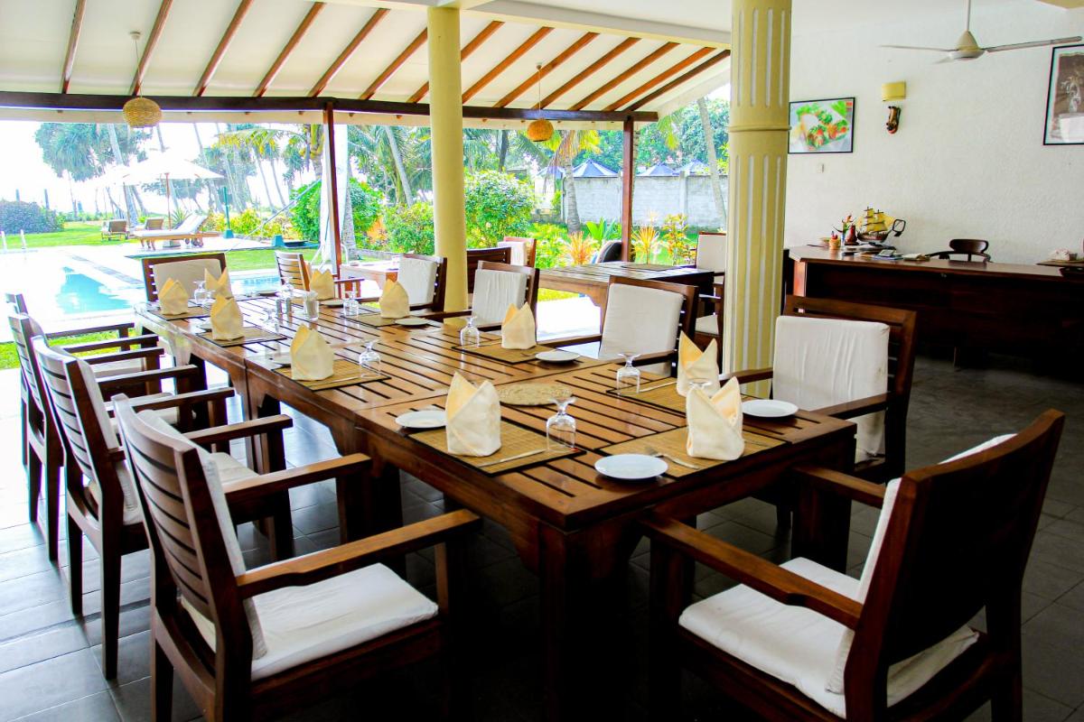 restaurant