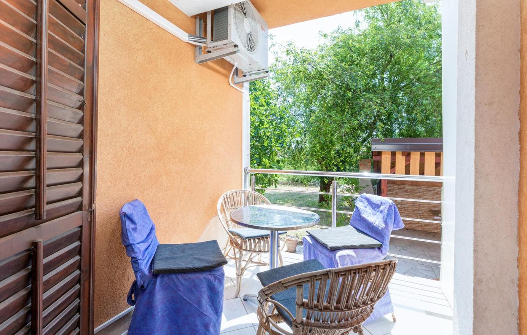 Rudel Room with Terrace view 3