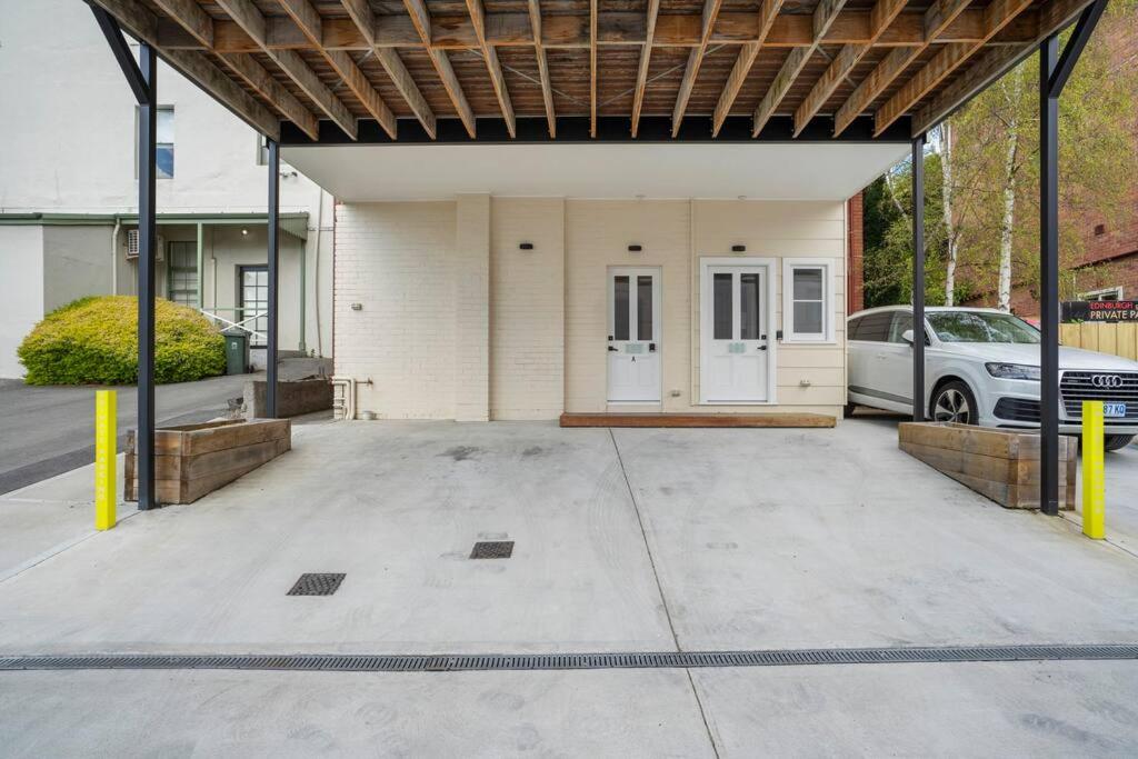 Luxury living - Central Hobart/free parking