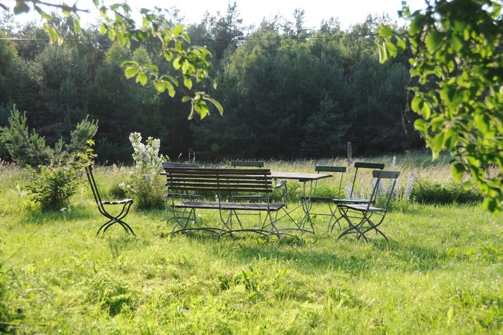 Romantisches Studio am Waldesrand mit Gartensauna