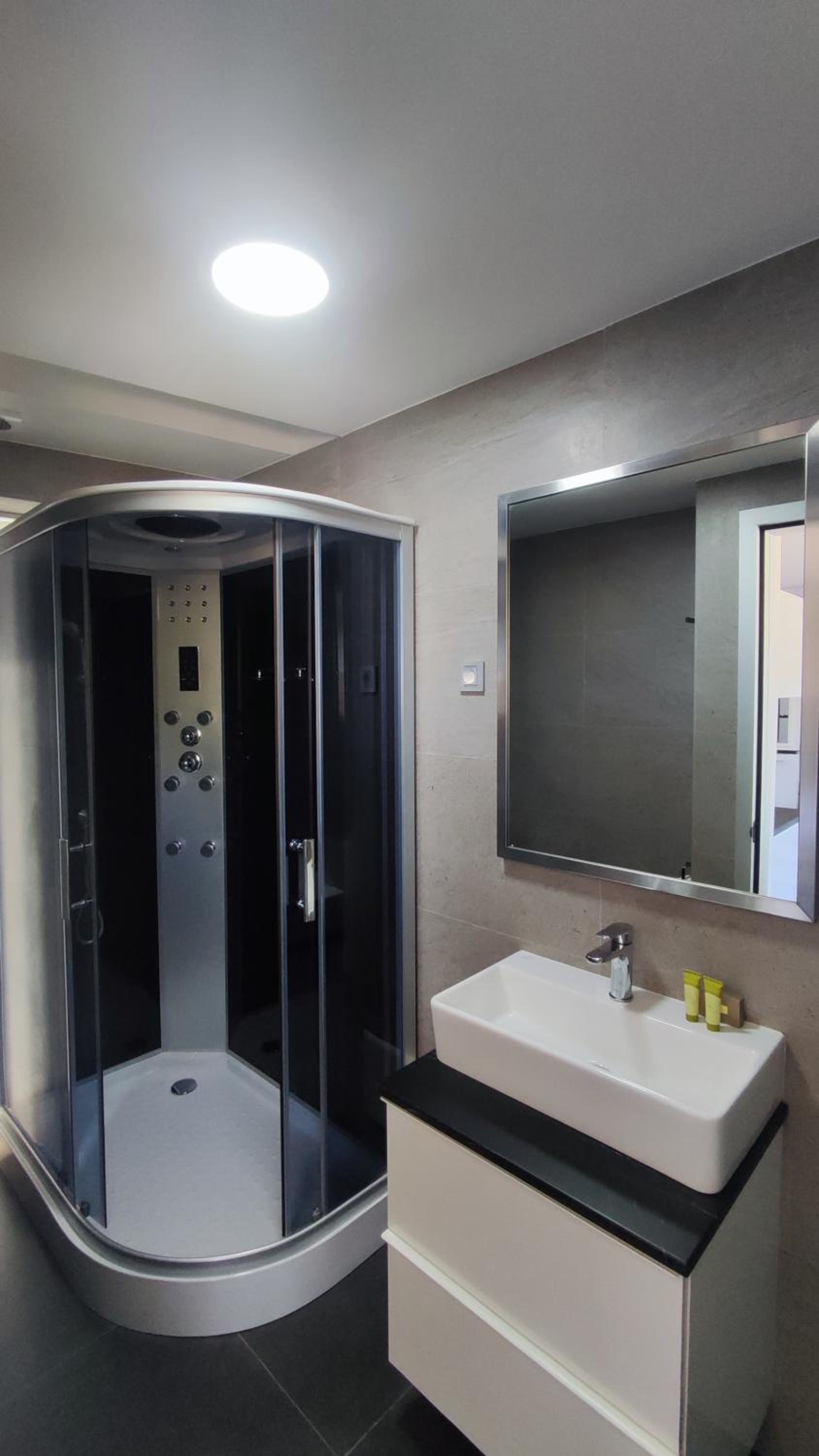 Summertime Signature Suites