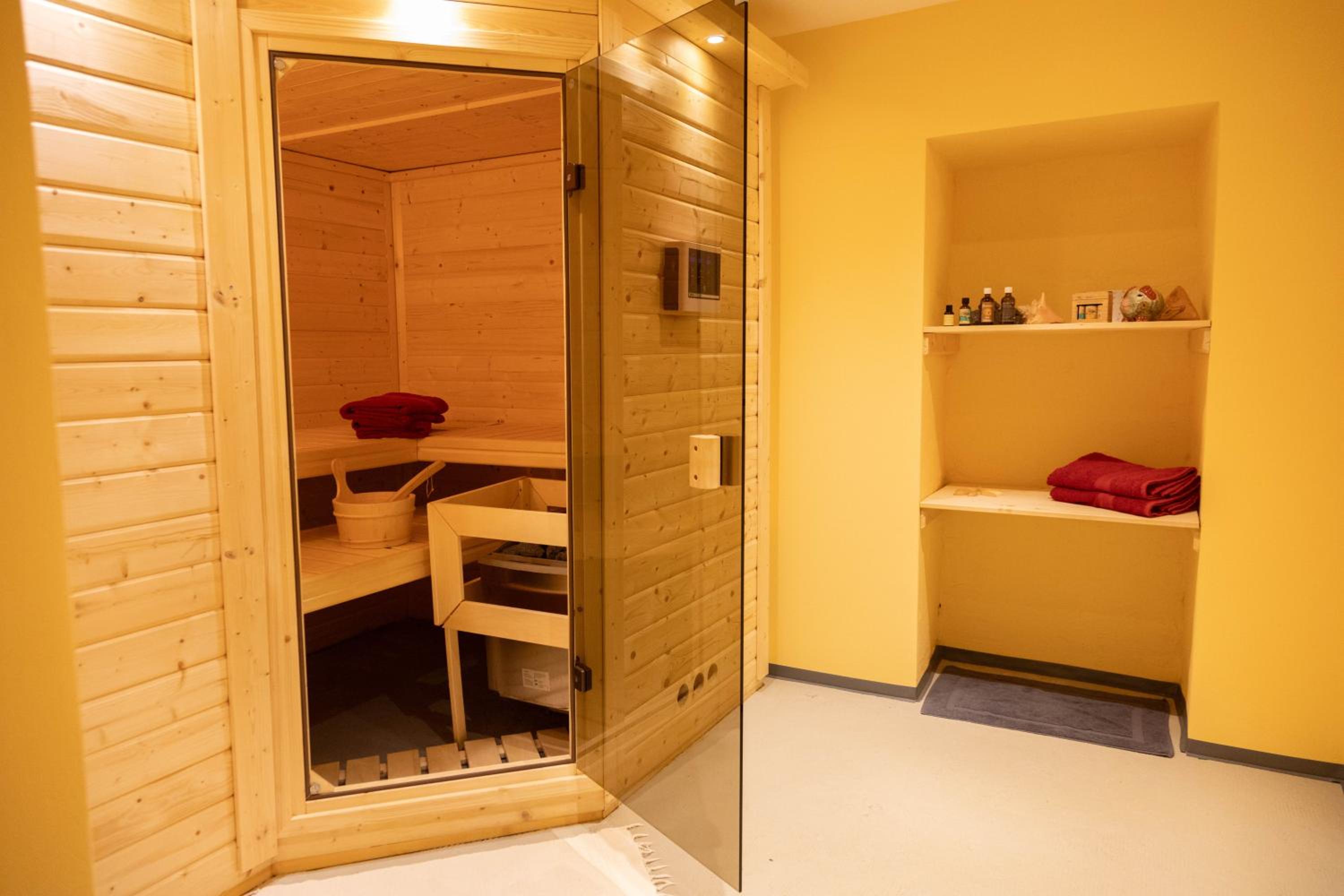 Moderne Ferienwohnung in alter Villa