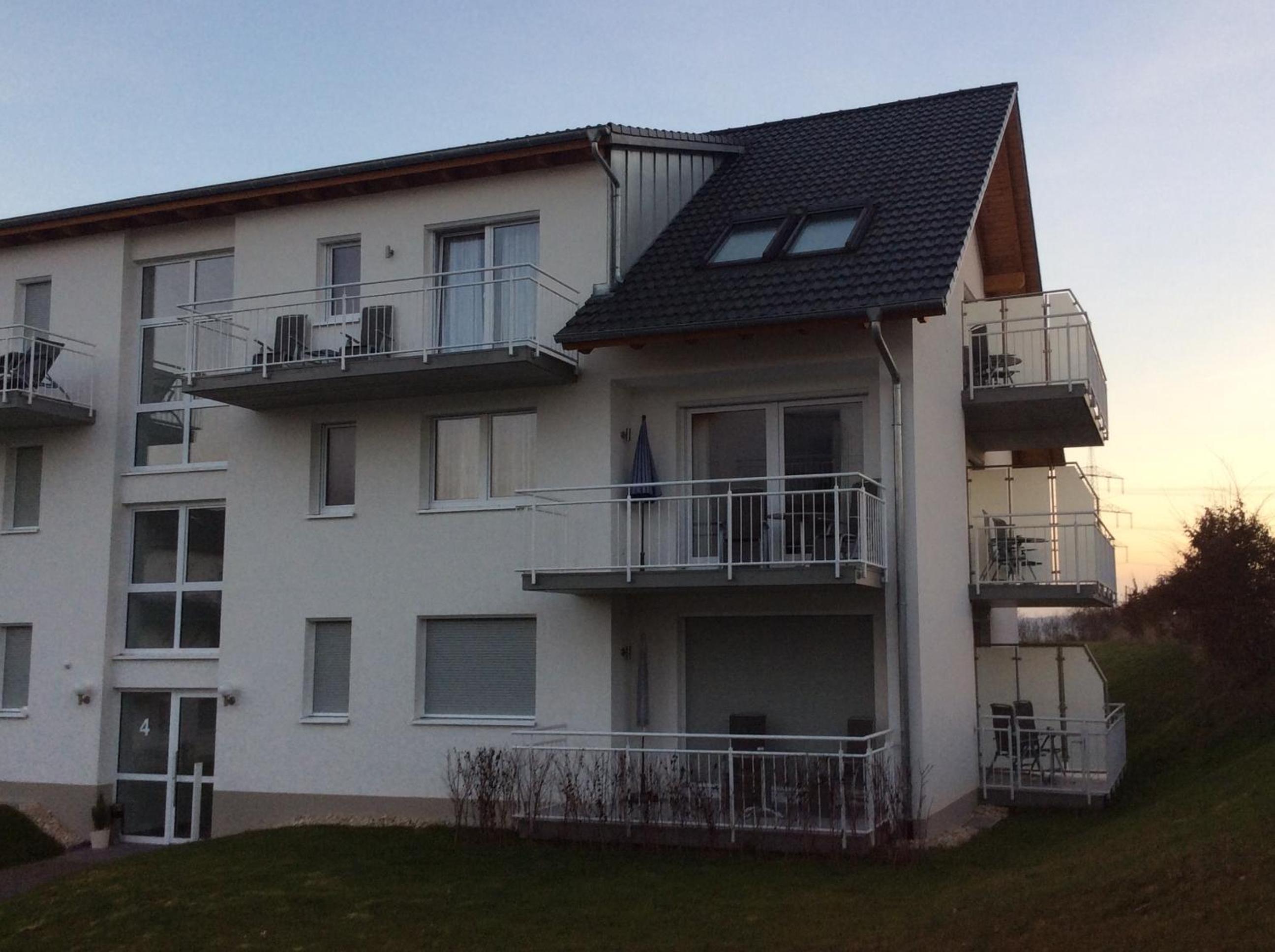 2-Zimmer-Ferienwohnung mit 2 Balkons - Golf, Bike & Wellness im Markgräflerland!
