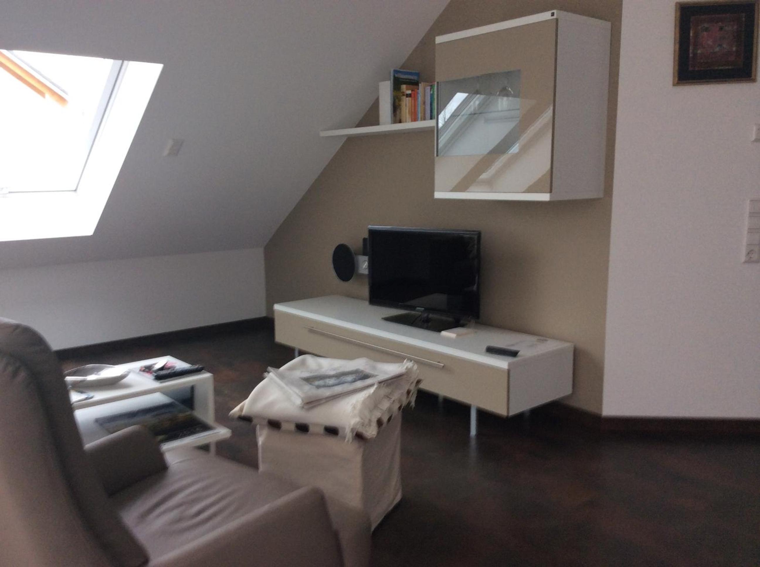 2-Zimmer-Ferienwohnung mit 2 Balkons - Golf, Bike & Wellness im Markgräflerland!