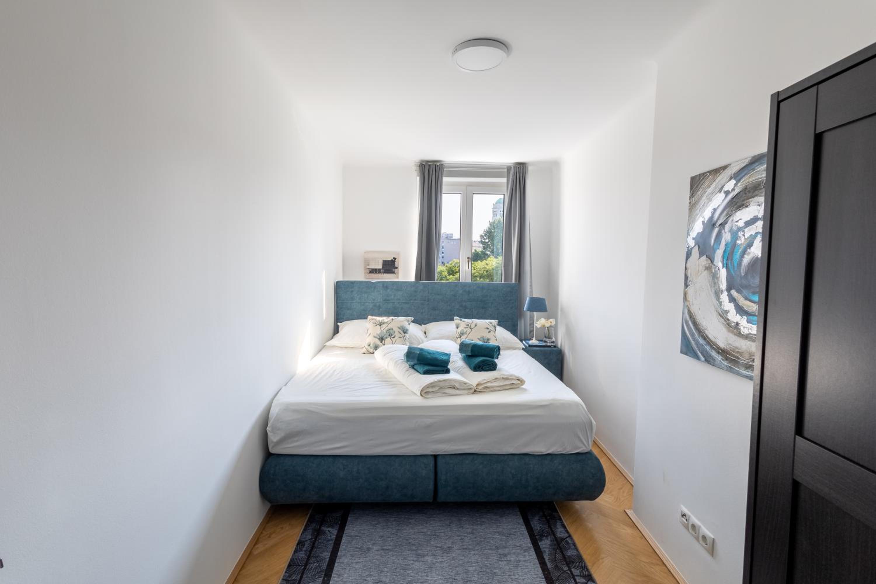 Family retreat on the Danube I 10 minute walk to city centre