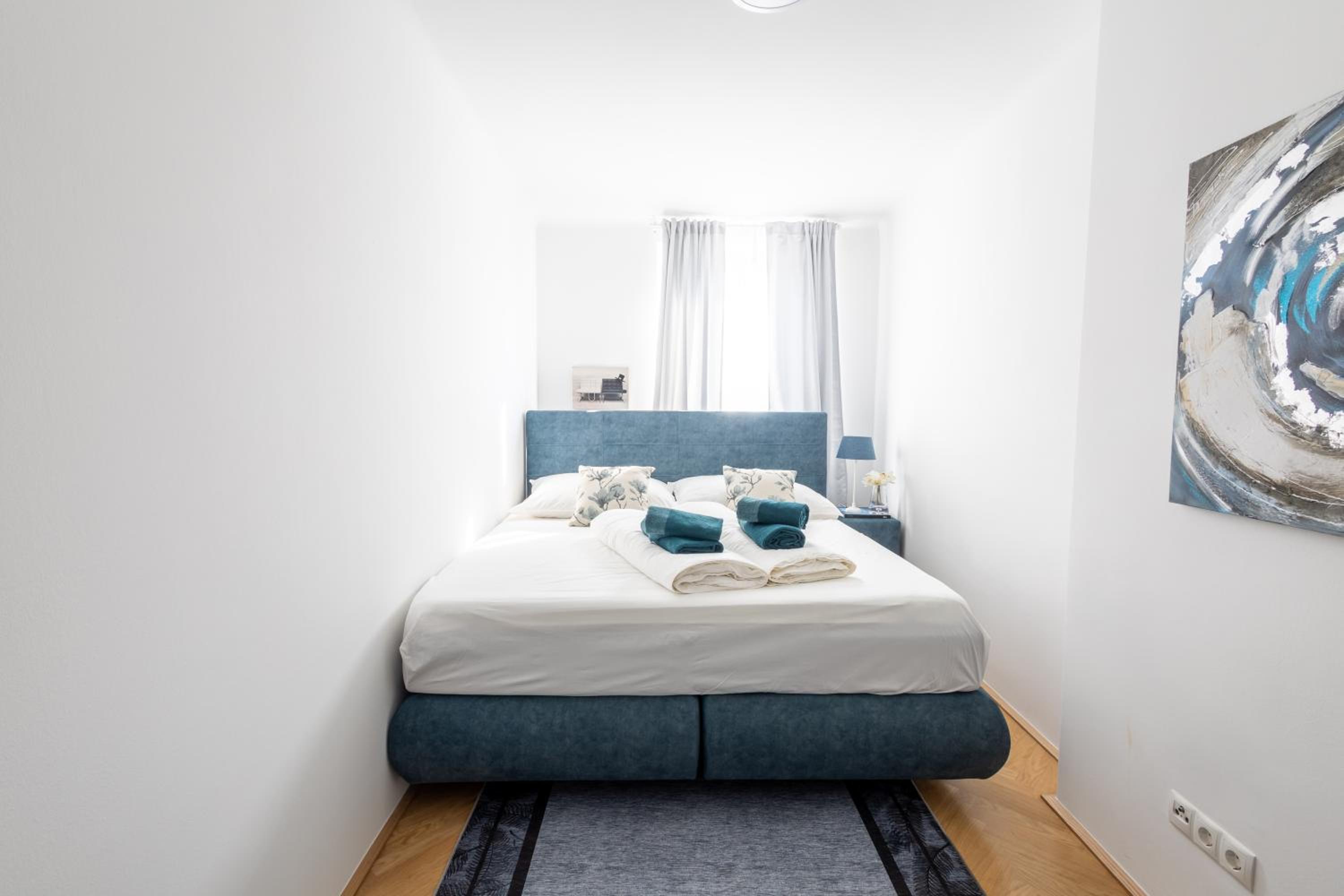 Family retreat on the Danube I 10 minute walk to city centre