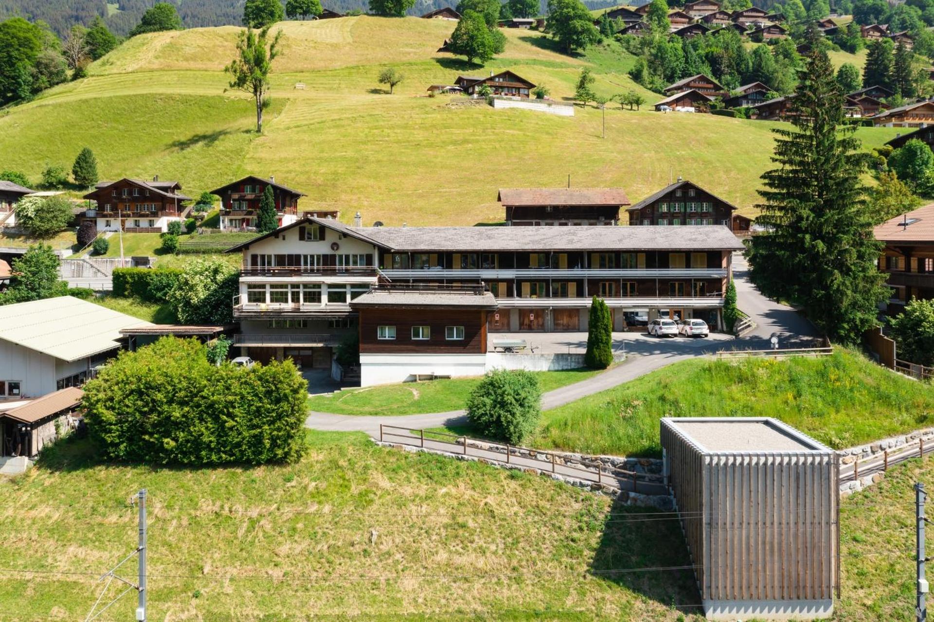 The Eiger Express Apartment - GRINDELHOMES