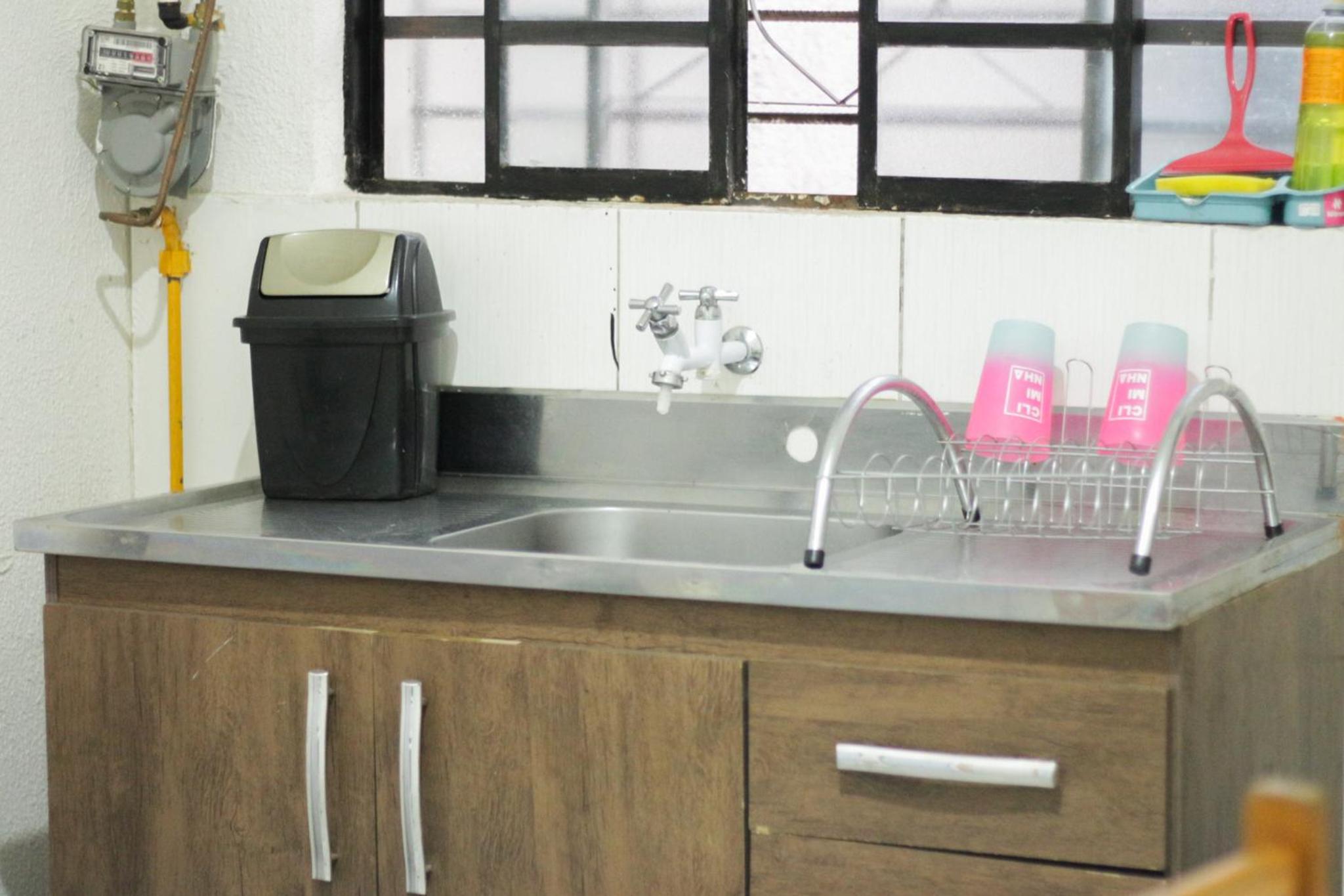 Apartamento Inteiro Central 2 Quartos e Kitnet Inteira 01 quarto