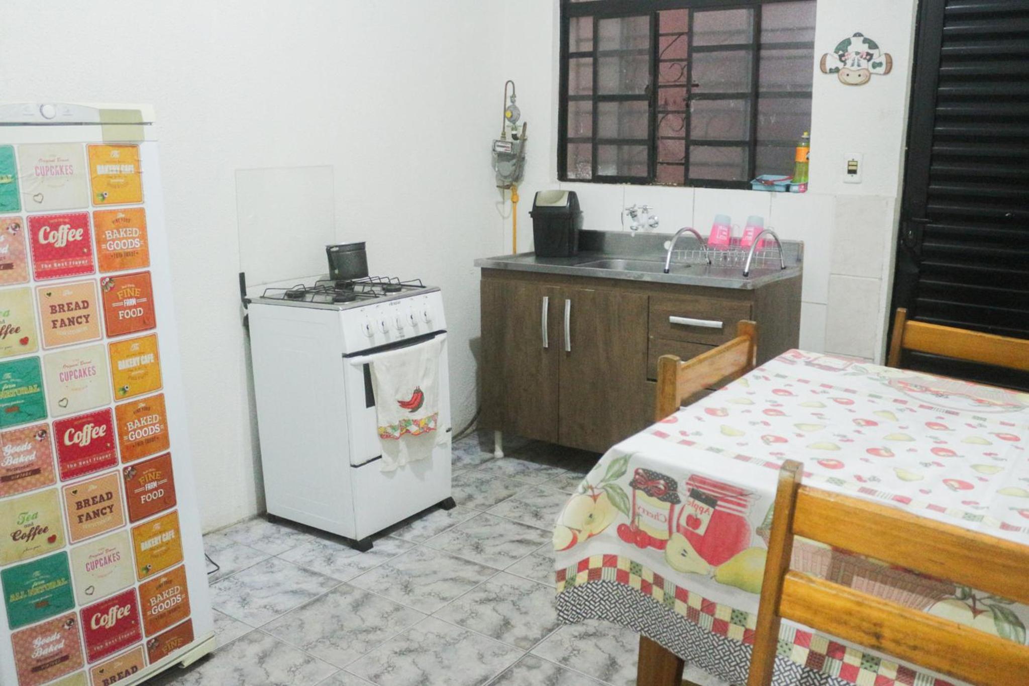 Apartamento Inteiro Central 2 Quartos e Kitnet Inteira 01 quarto