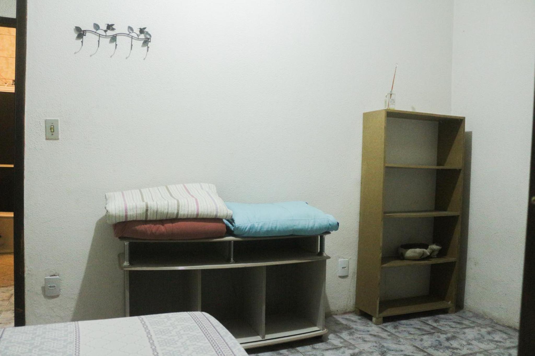 Apartamento Inteiro Central 2 Quartos e Kitnet Inteira 01 quarto