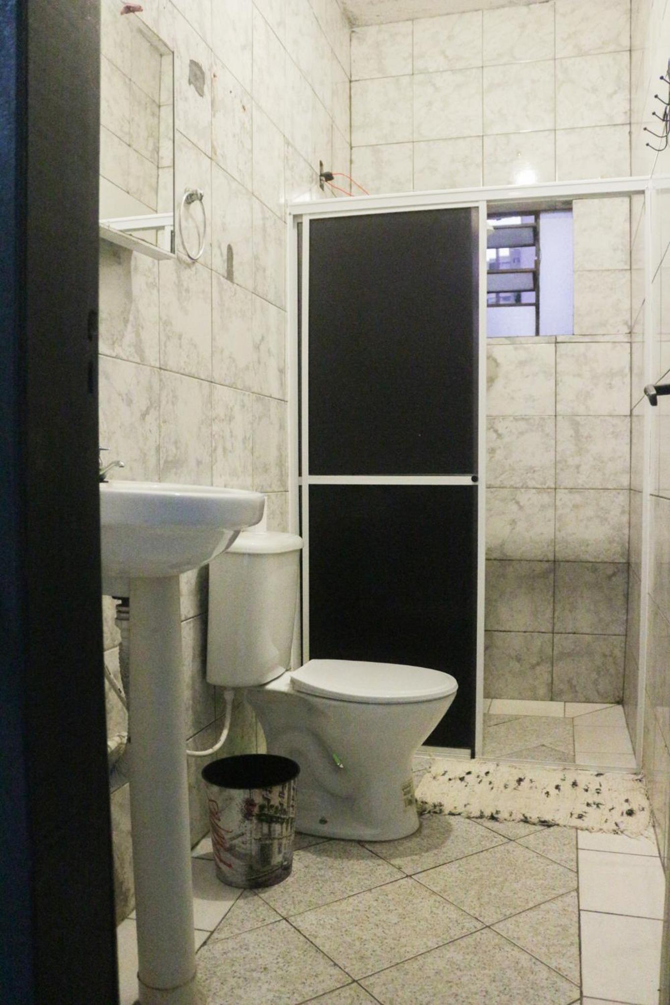 Apartamento Inteiro Central 2 Quartos e Kitnet Inteira 01 quarto