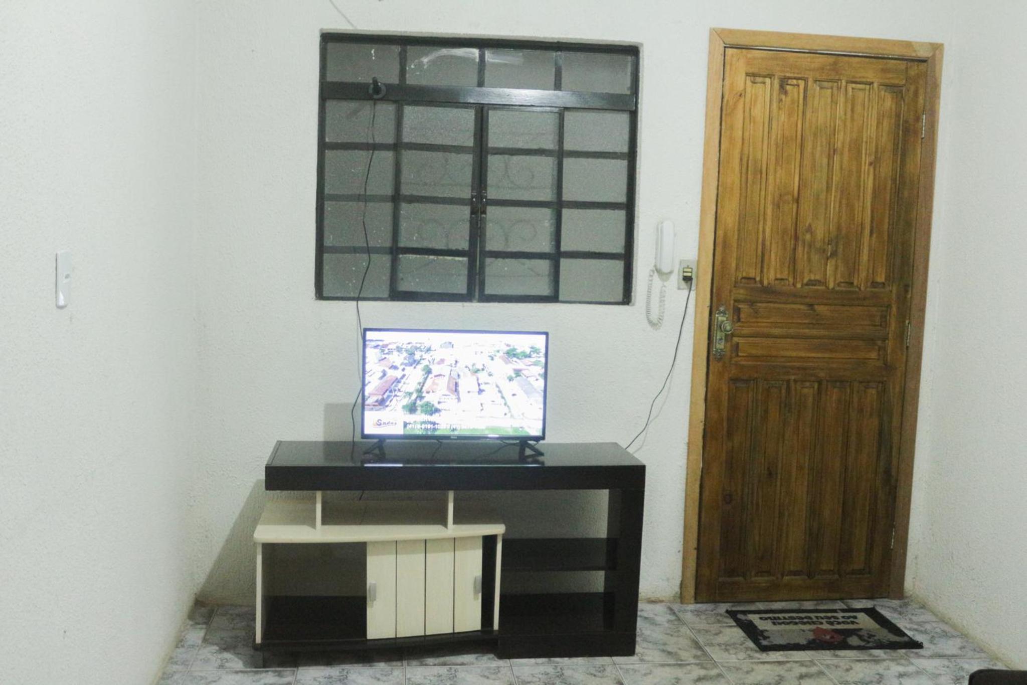 Apartamento Inteiro Central 2 Quartos e Kitnet Inteira 01 quarto