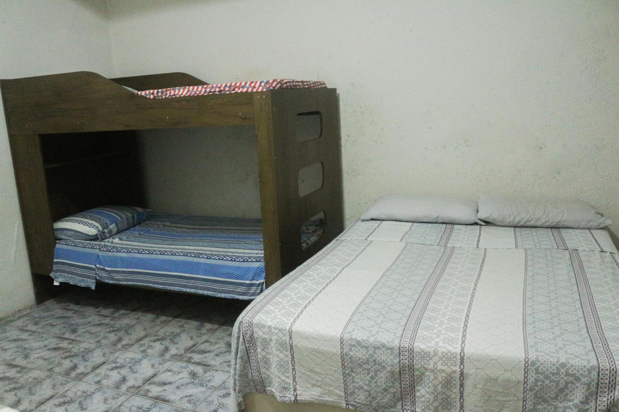 Apartamento Inteiro Central 2 Quartos e Kitnet Inteira 01 quarto