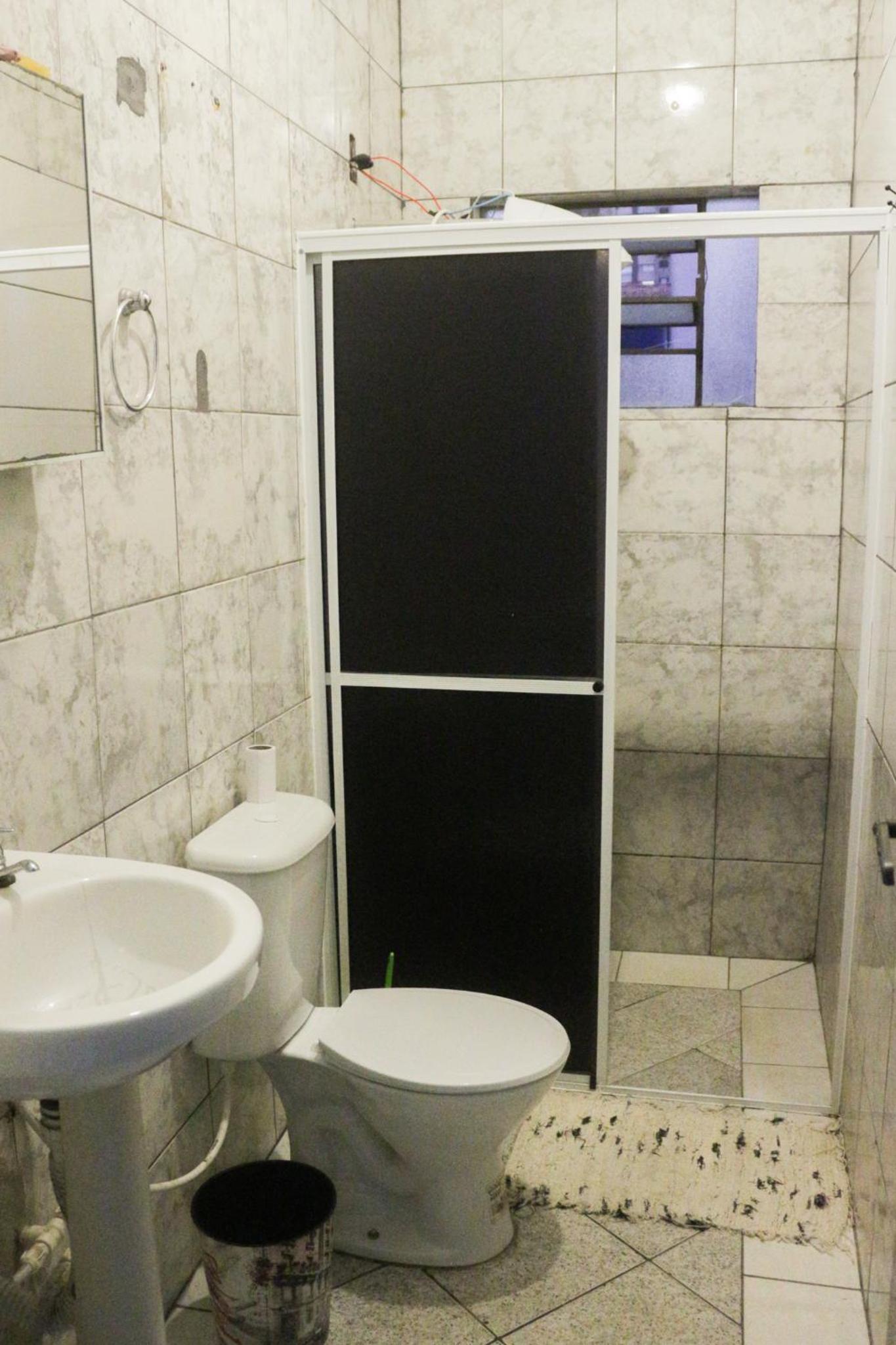 Apartamento Inteiro Central 2 Quartos e Kitnet Inteira 01 quarto