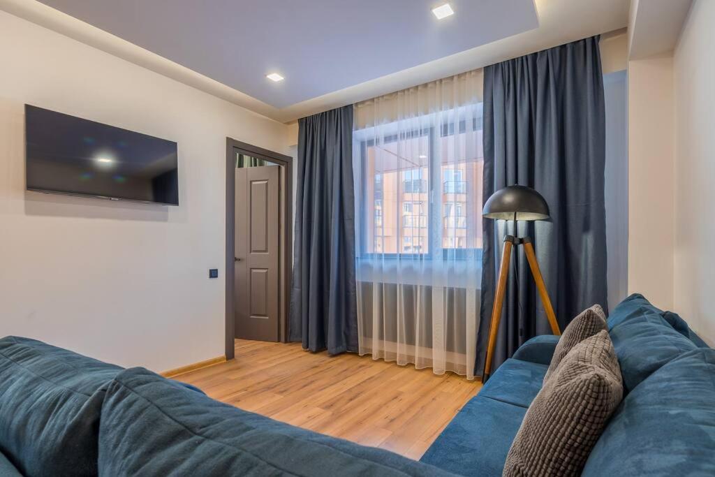 Spacious 2-bed. Perfect for family & friends view 2