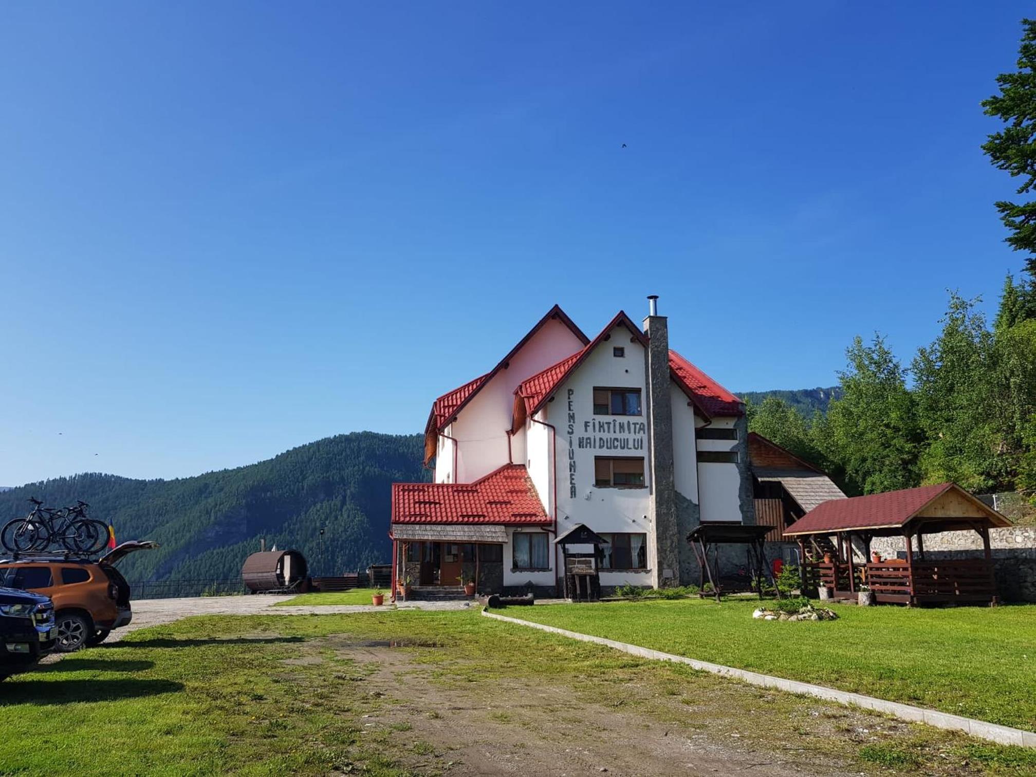 Fântâniţa Haiducului - Refugiu în natură & bucătărie locală