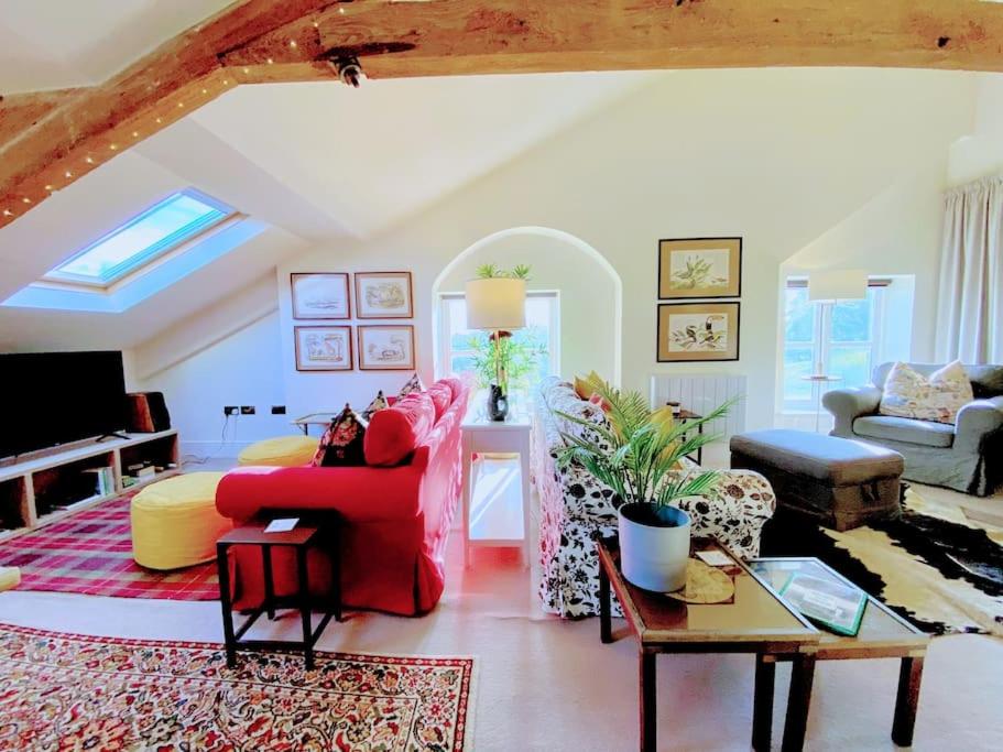 Spacious Luxury Apartment