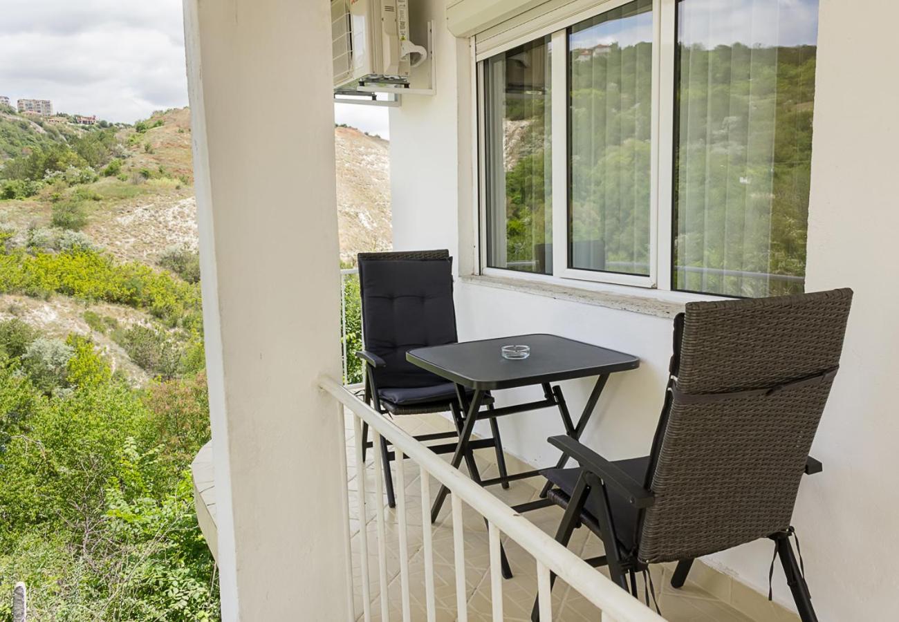 Two Identical Designer 2BD Flats with Sea View in Balchik by Flat Mаnager