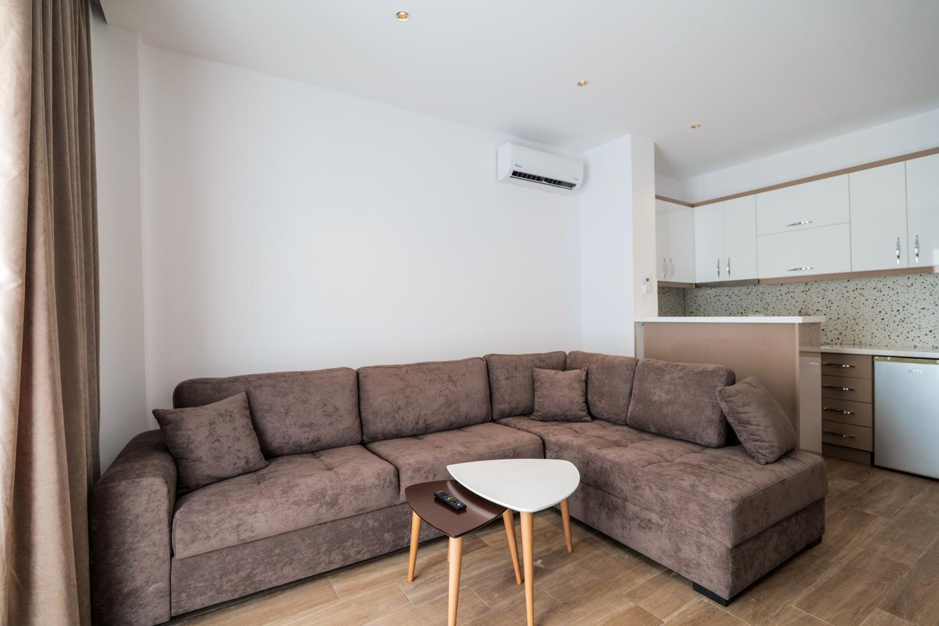Ajlina Apartments