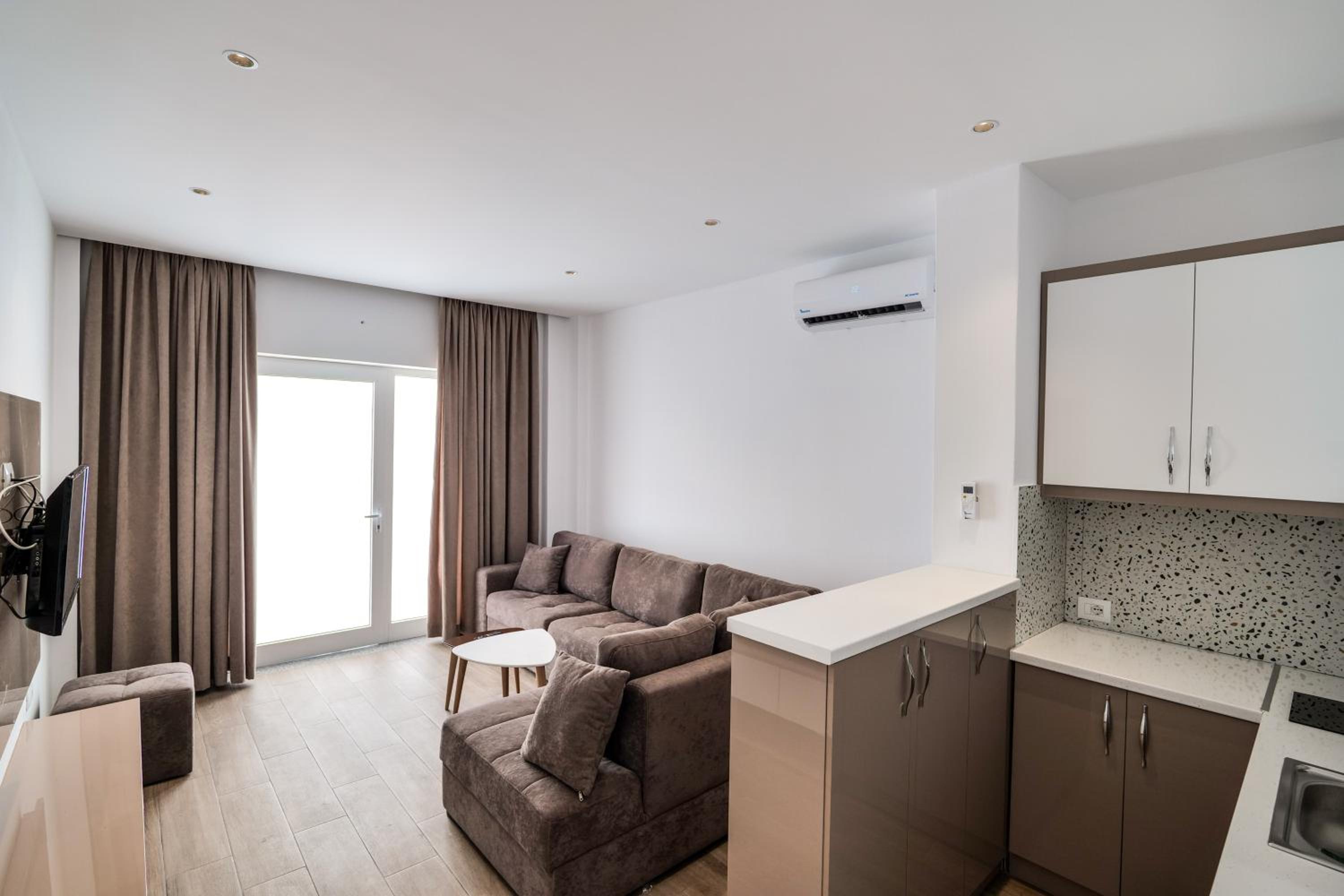 Ajlina Apartments