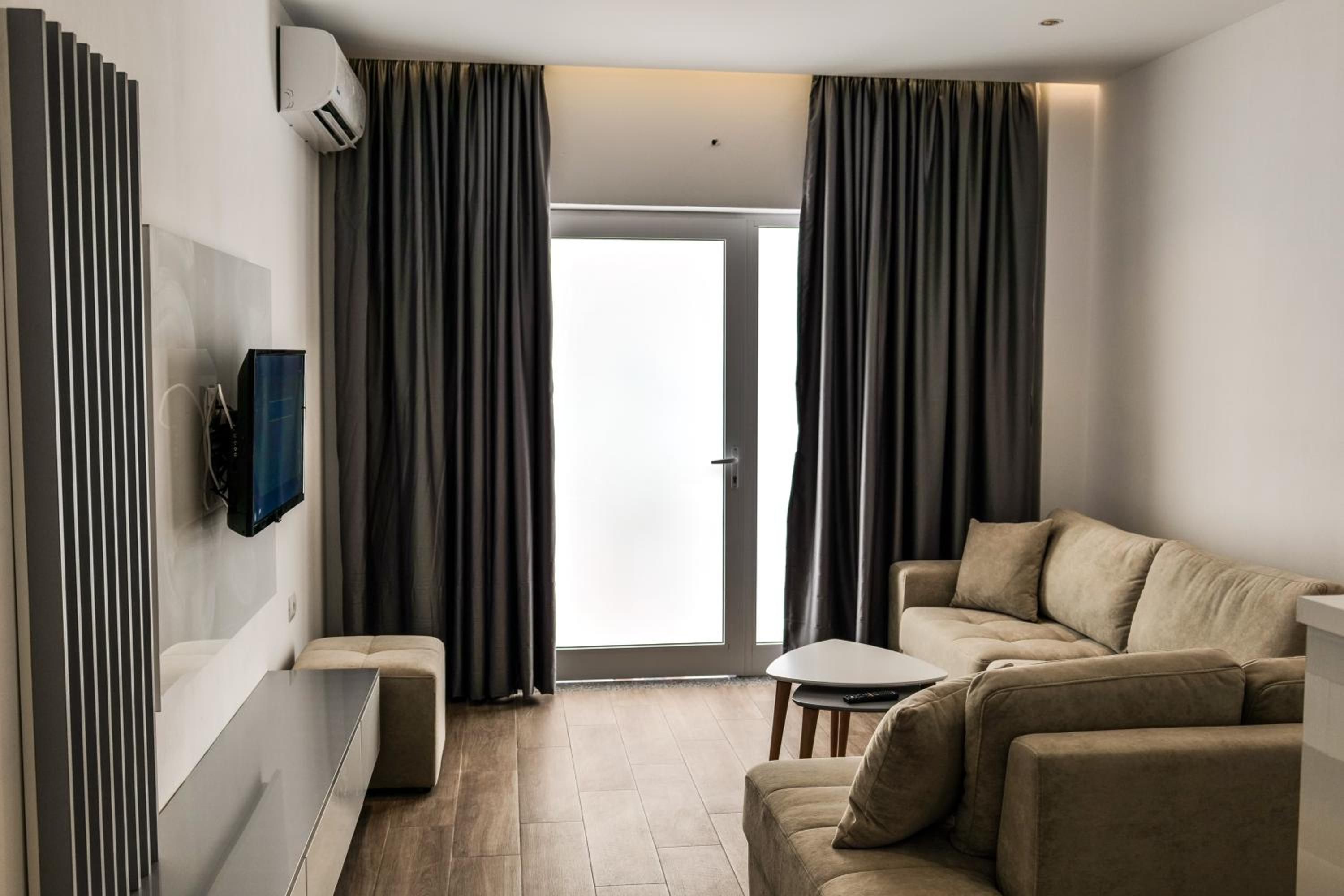 Ajlina Apartments
