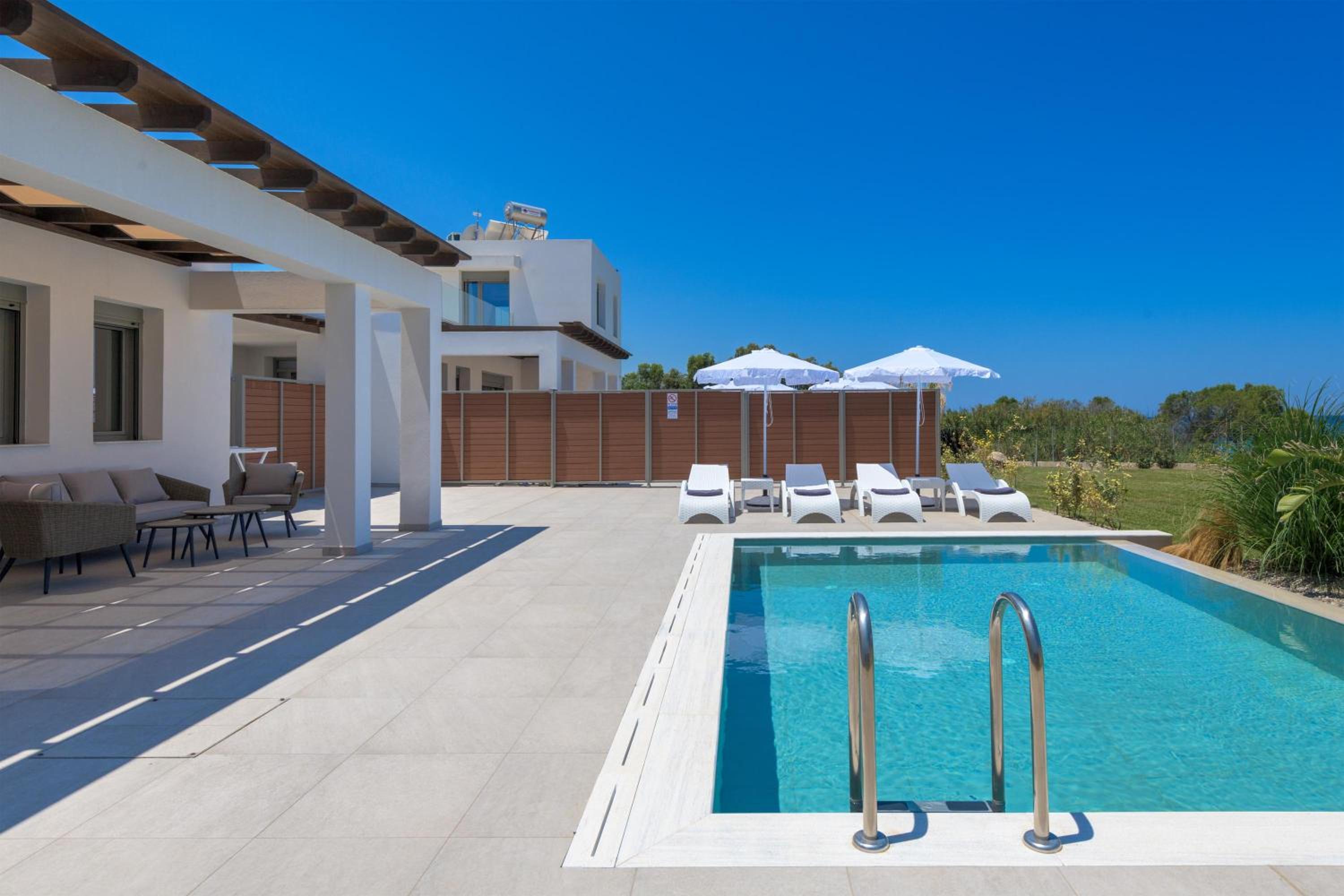 Panaxia Villas