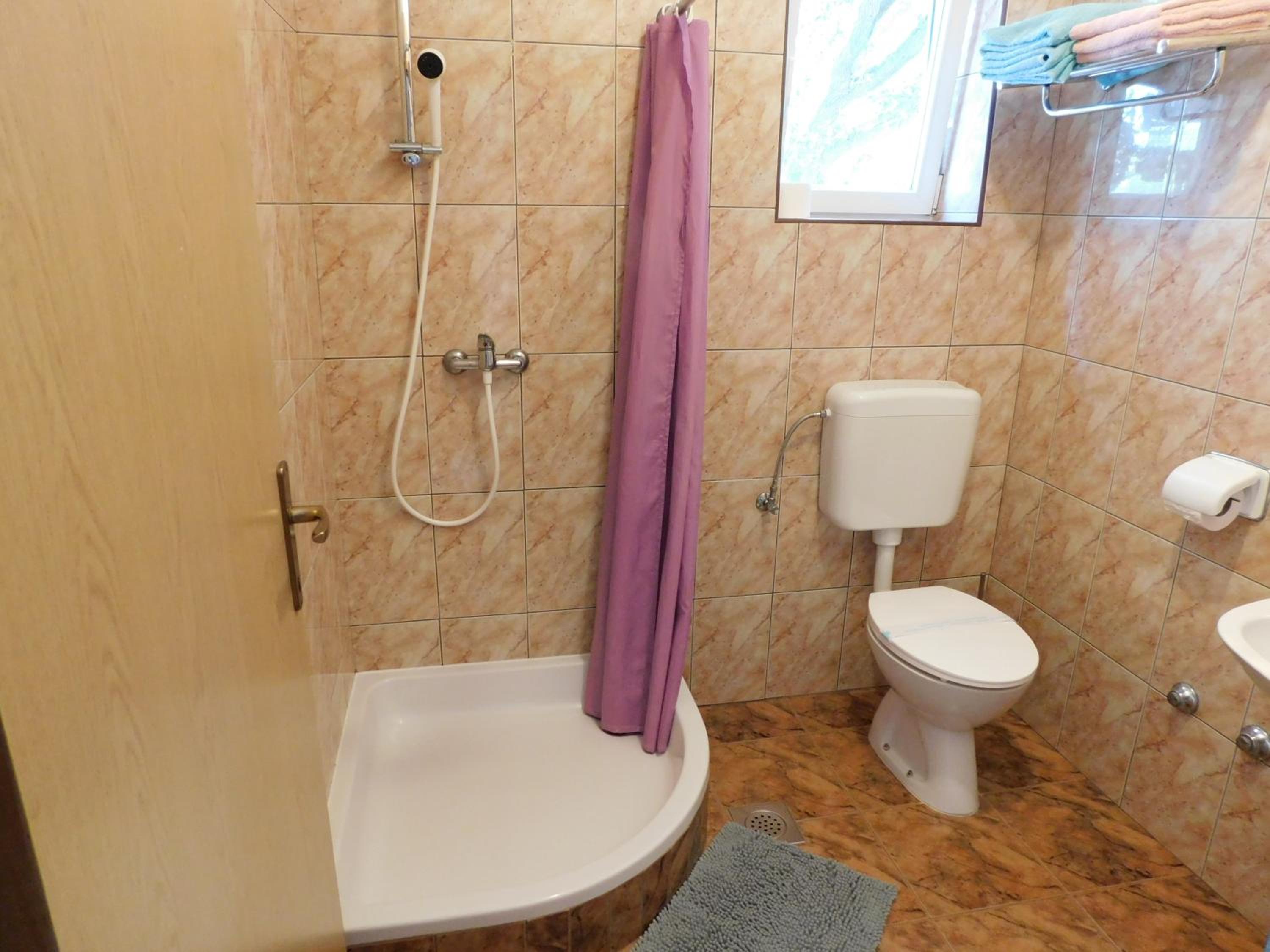 Photo 51