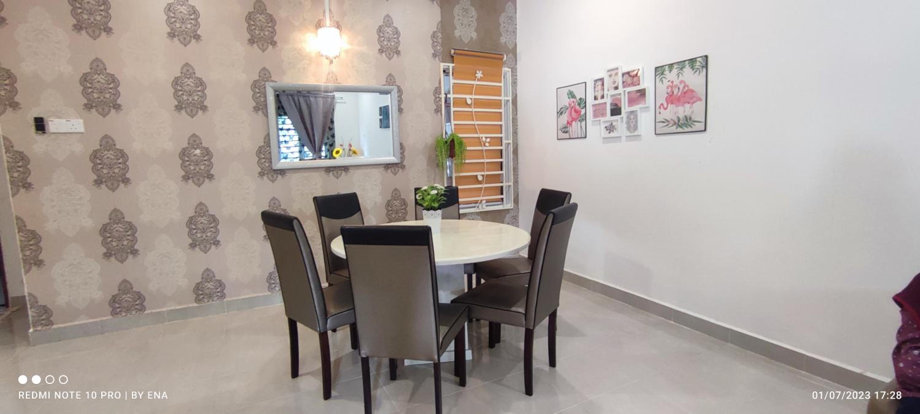 Izora Homestay photo 1