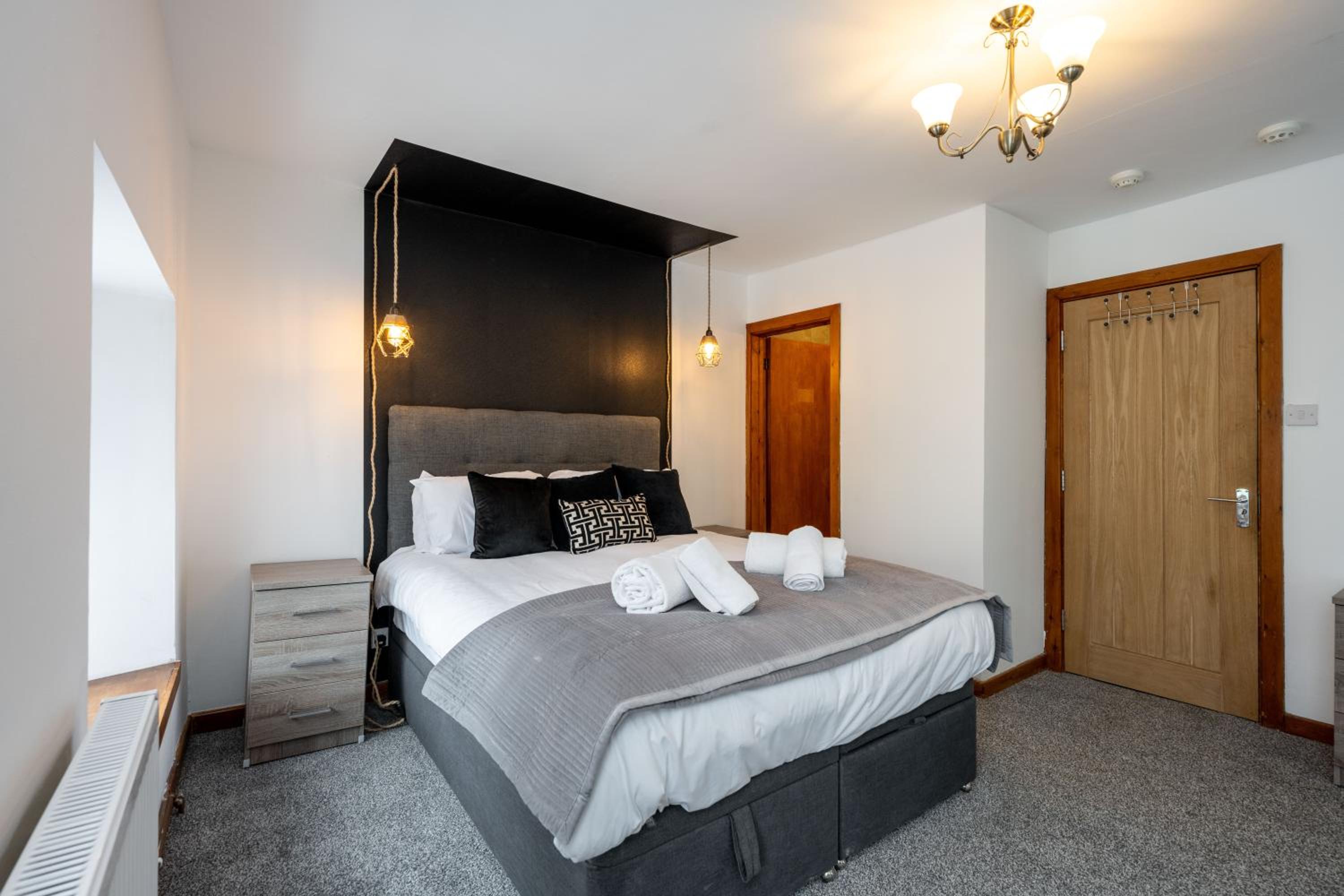 New Lodge Rooms- with Free Parking