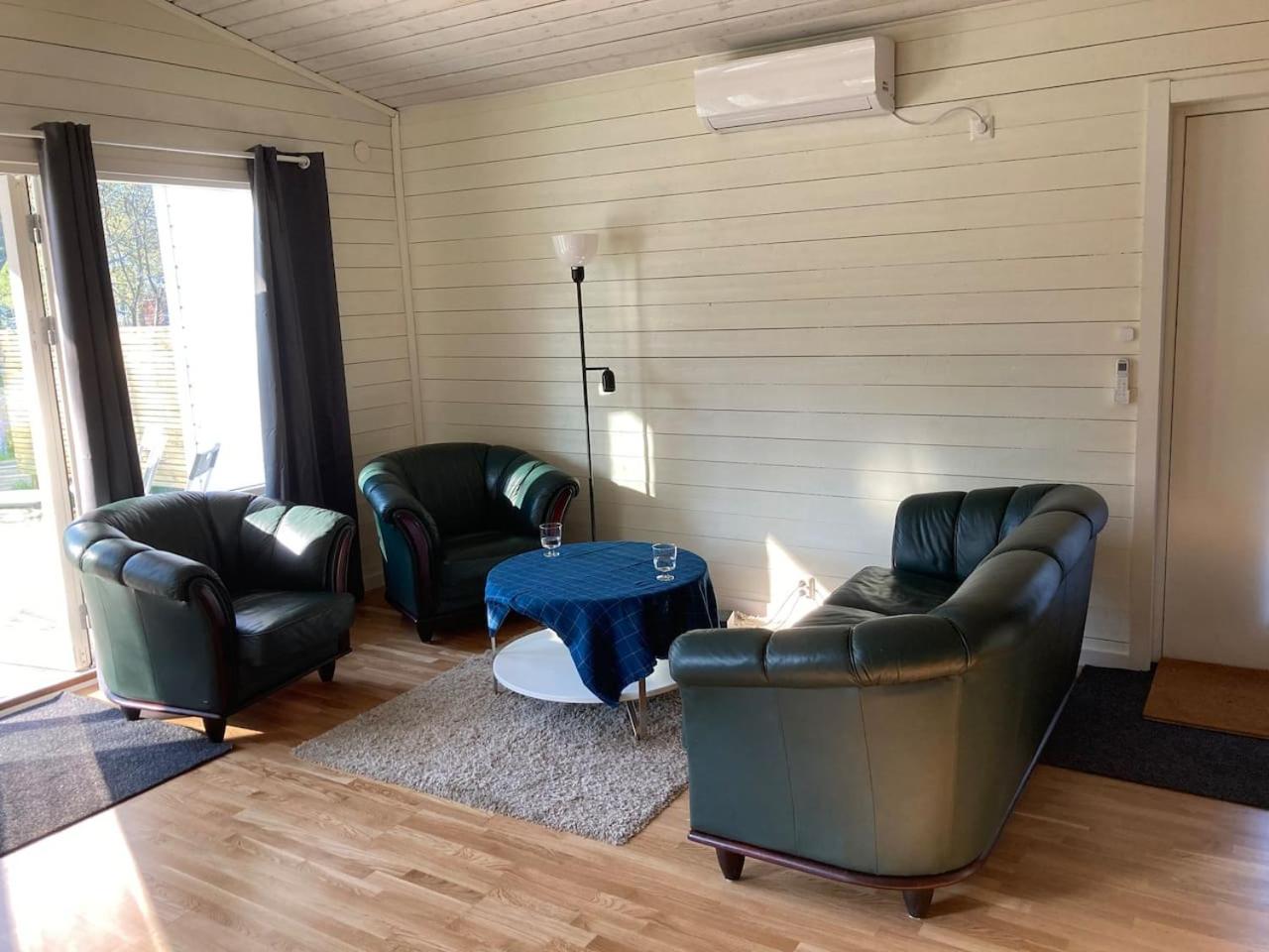Newly built cottage the East Coast's Riviera