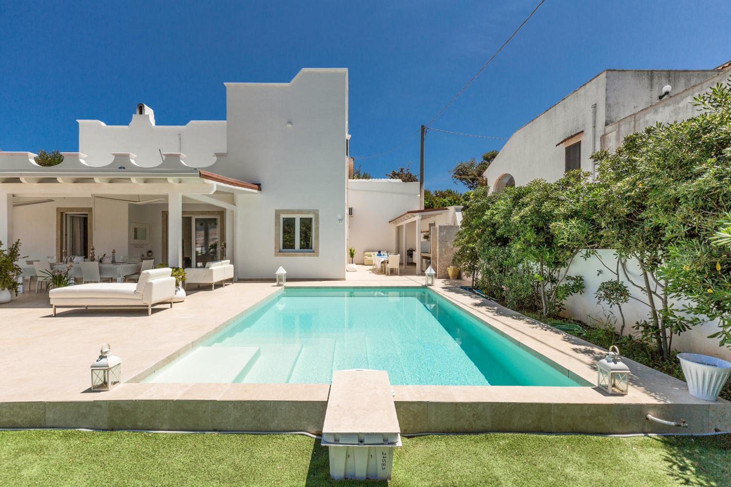 Villa Mediterranea by Perle di Puglia view 3
