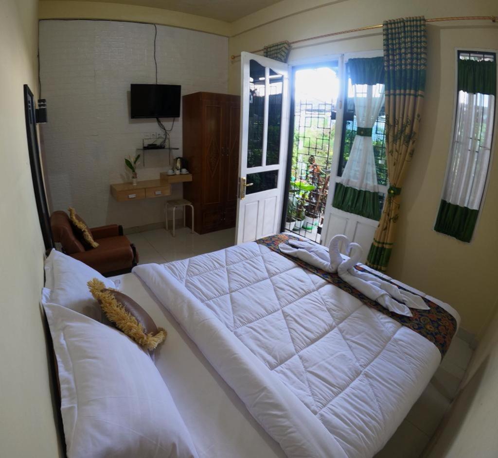 Homestay dan Cafe BungaSonsang