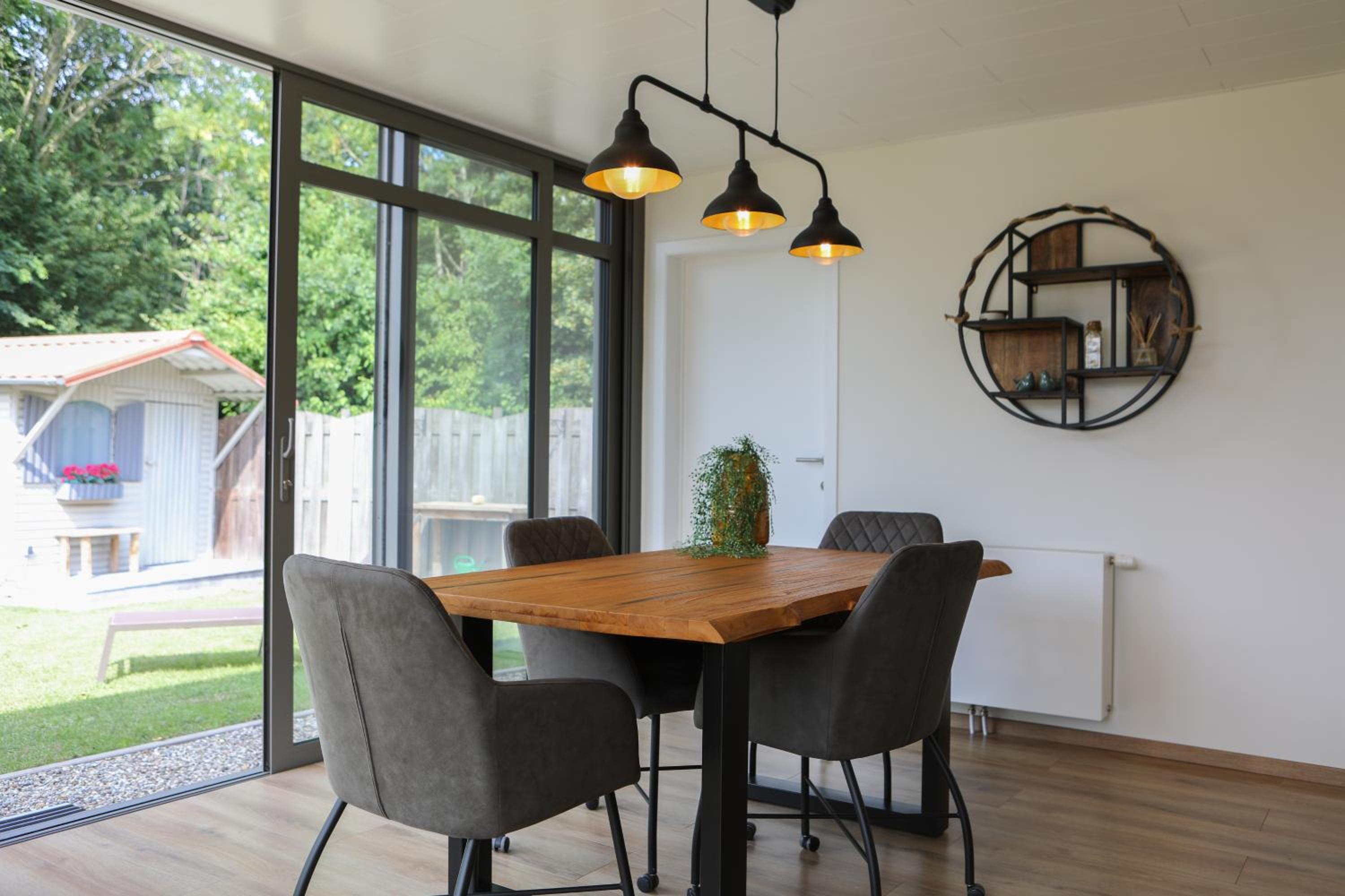 Vakantiewoning op steenworp afstand van strand en havens view 4