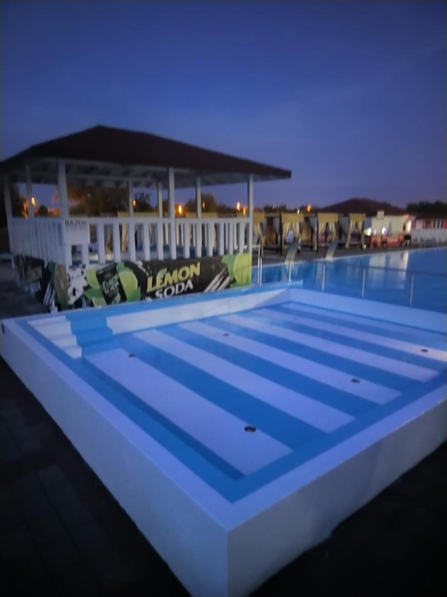 Flamingo Resort