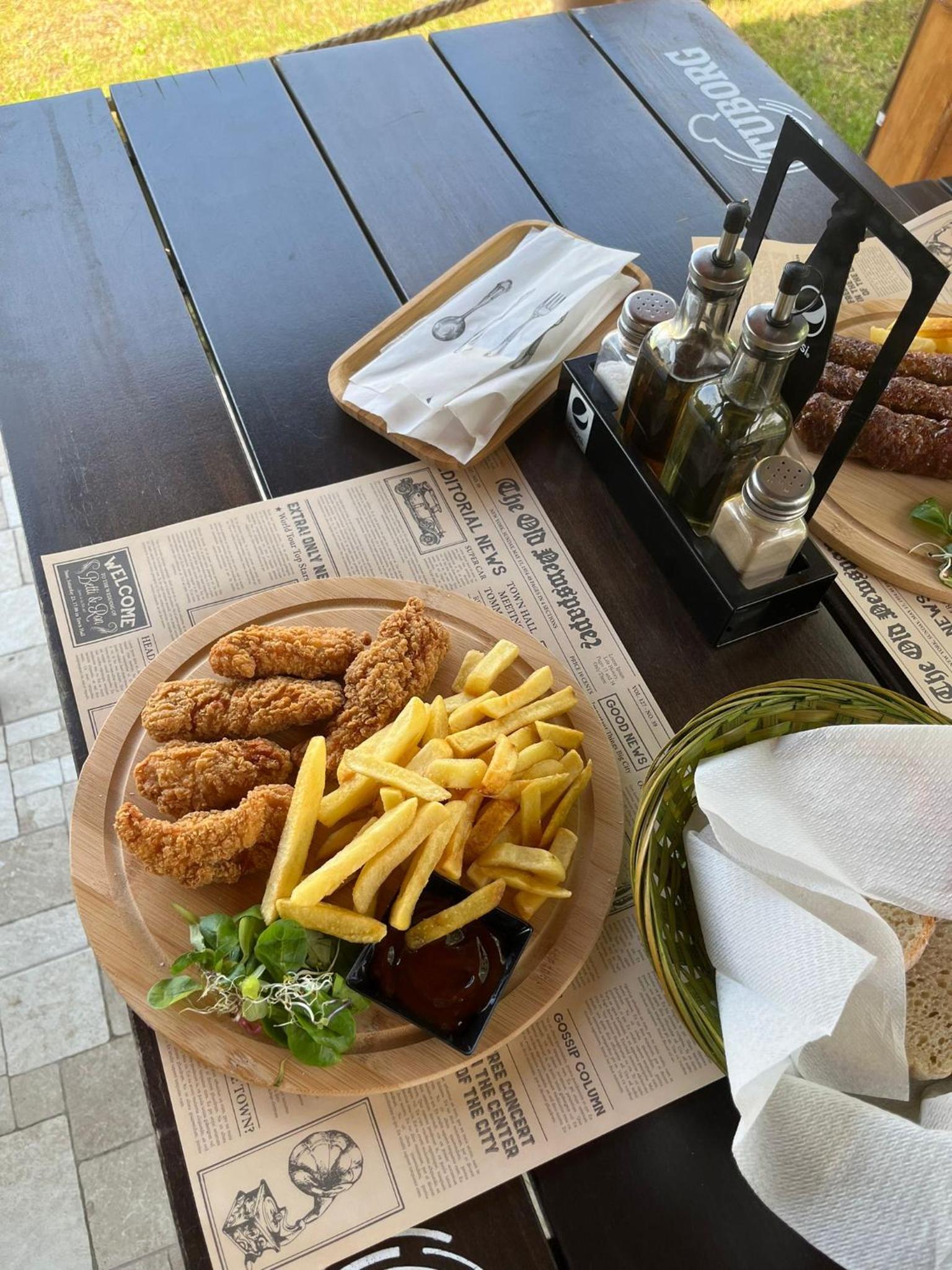 dining
