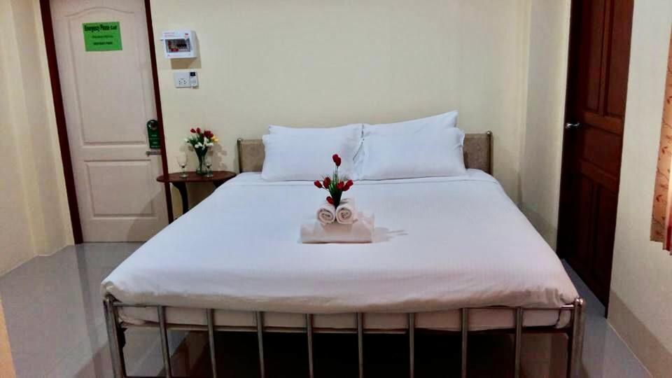 Baansrisuthum, photo 174