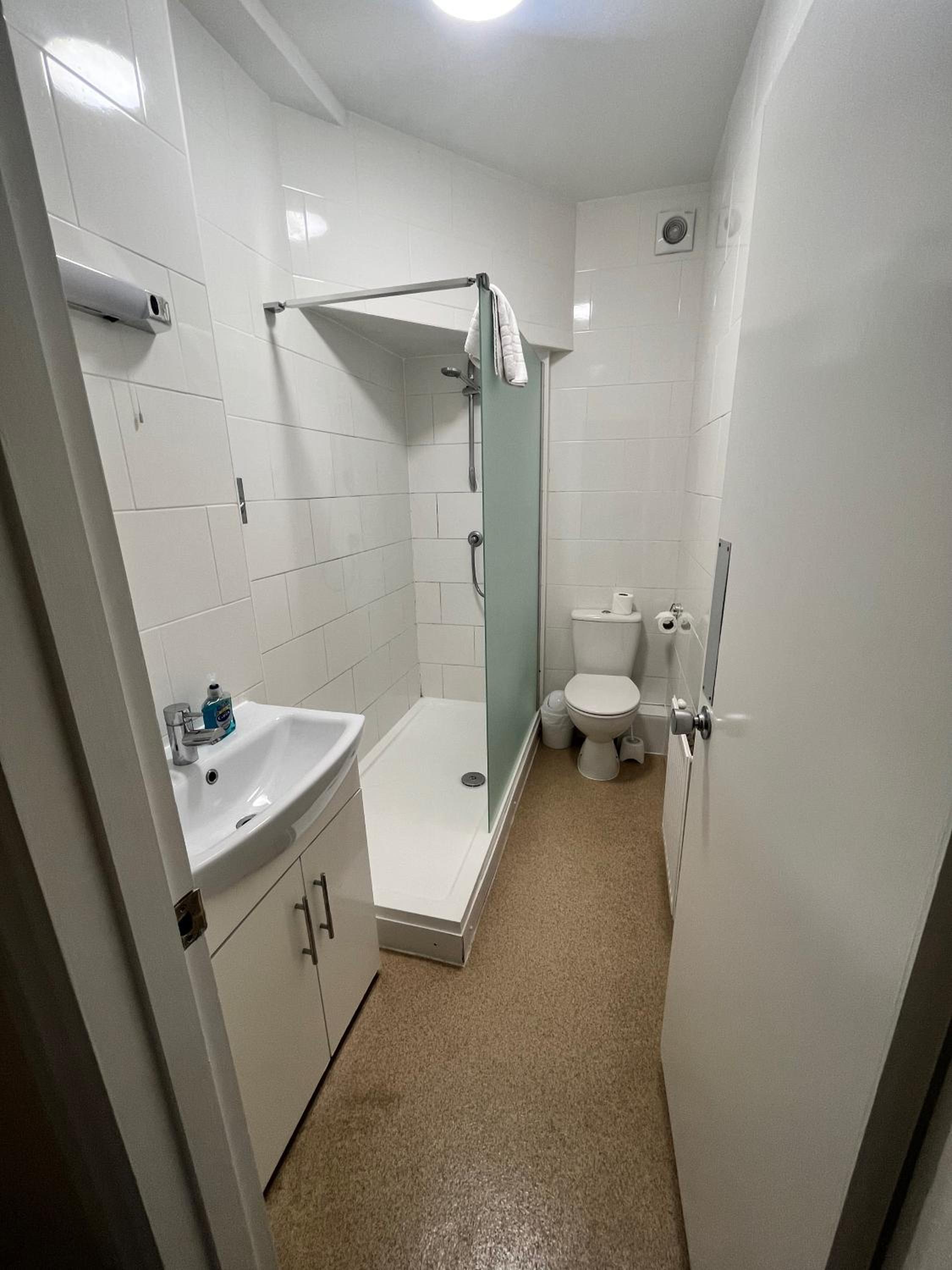 The Admirals Inn Guest House view 4