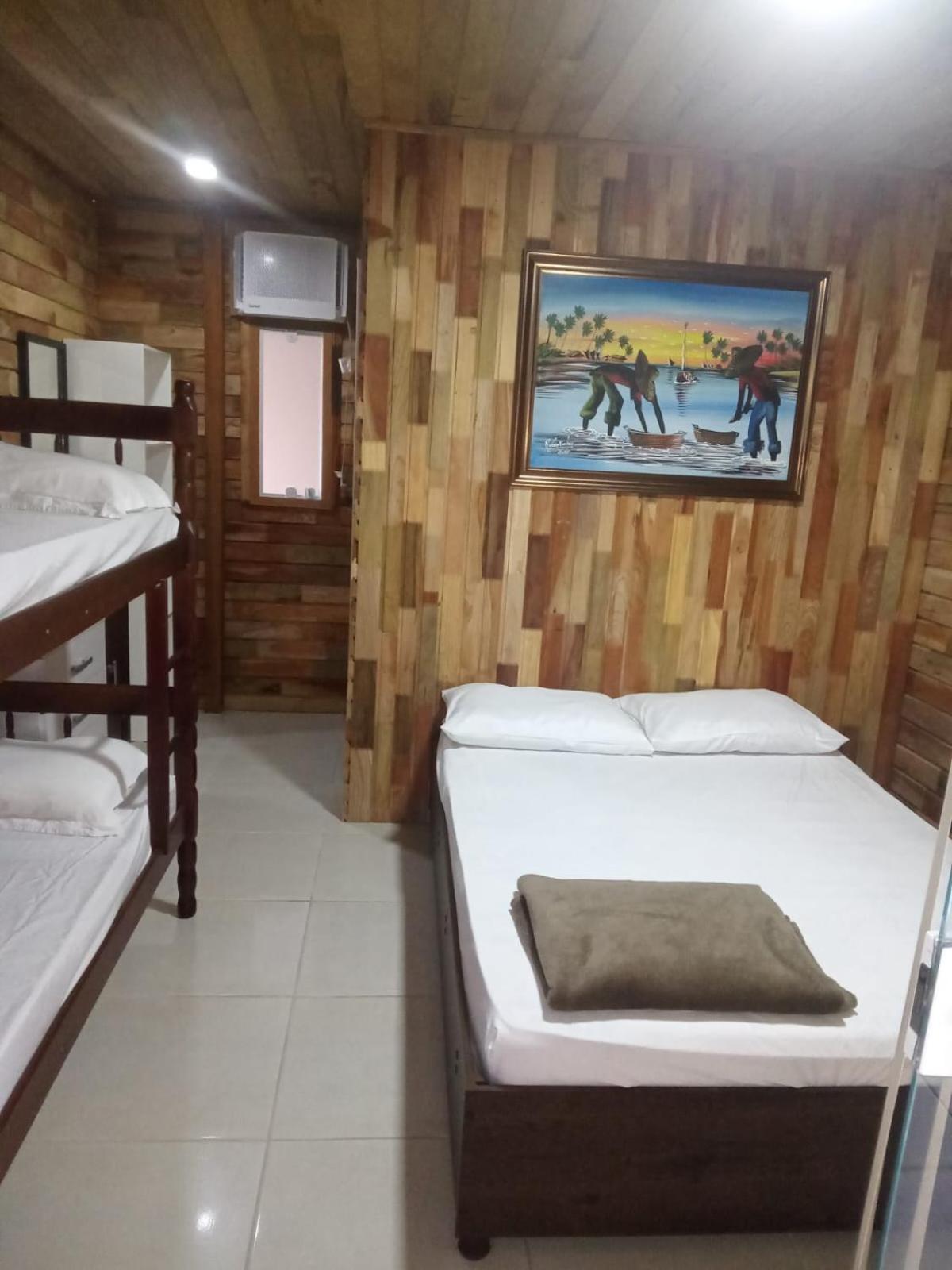 Casa 600mt da praia, com 3 quartos sendo 2 suites Gravatá