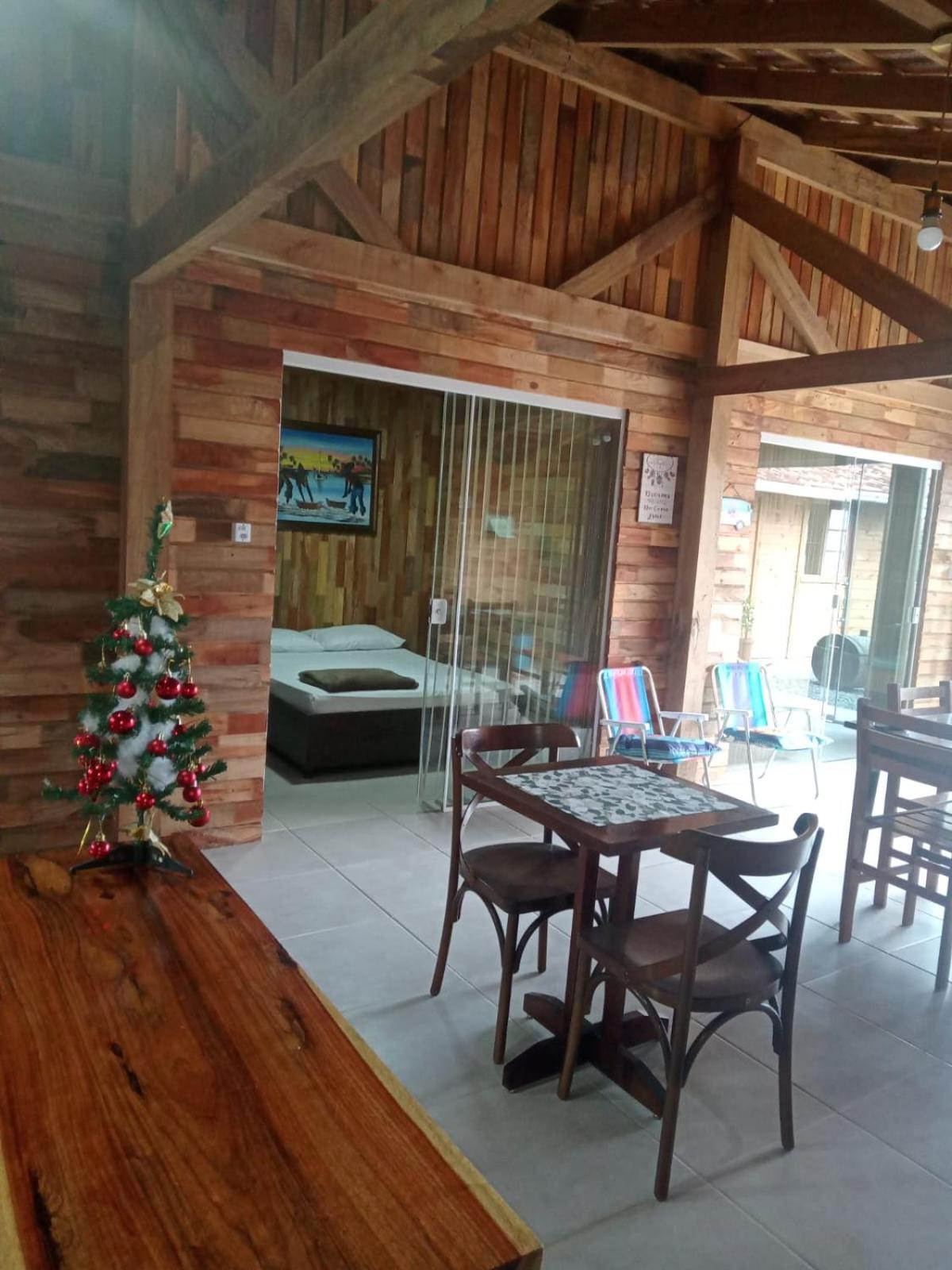 Casa 600mt da praia, com 3 quartos sendo 2 suites Gravatá