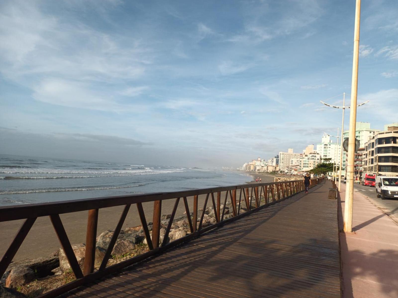Casa 600mt da praia, com 3 quartos sendo 2 suites Gravatá