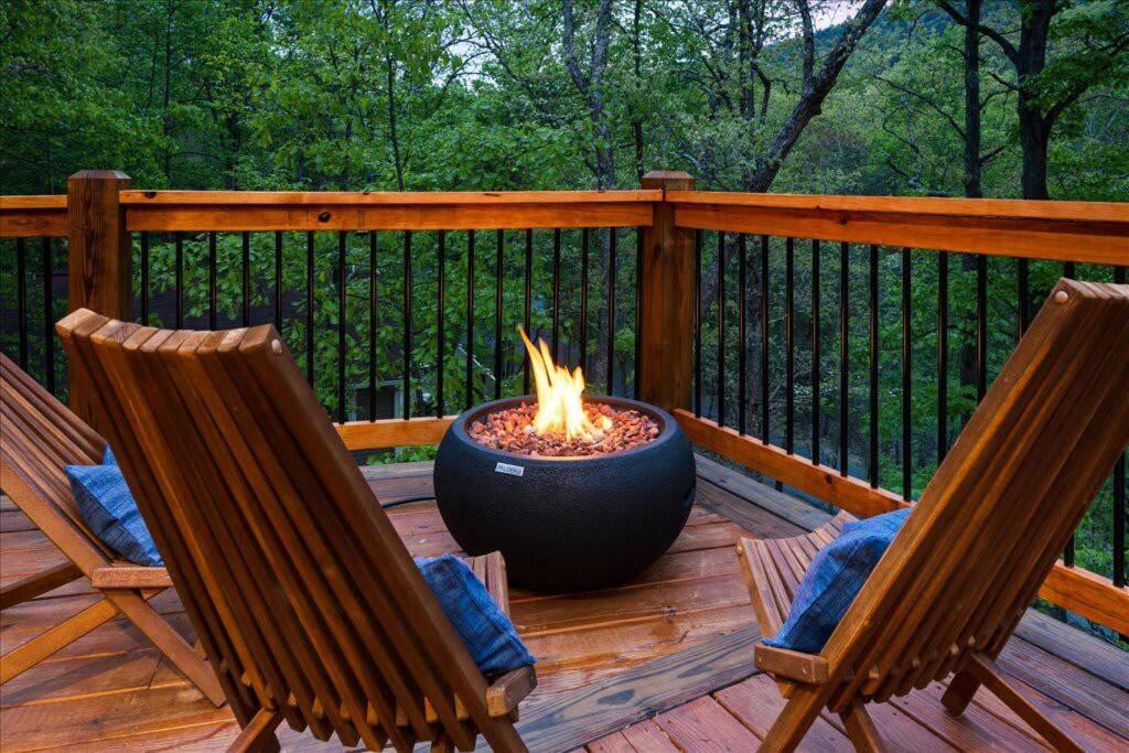 Mountain Retreat Haven-Hot Tub-Game Room view 4
