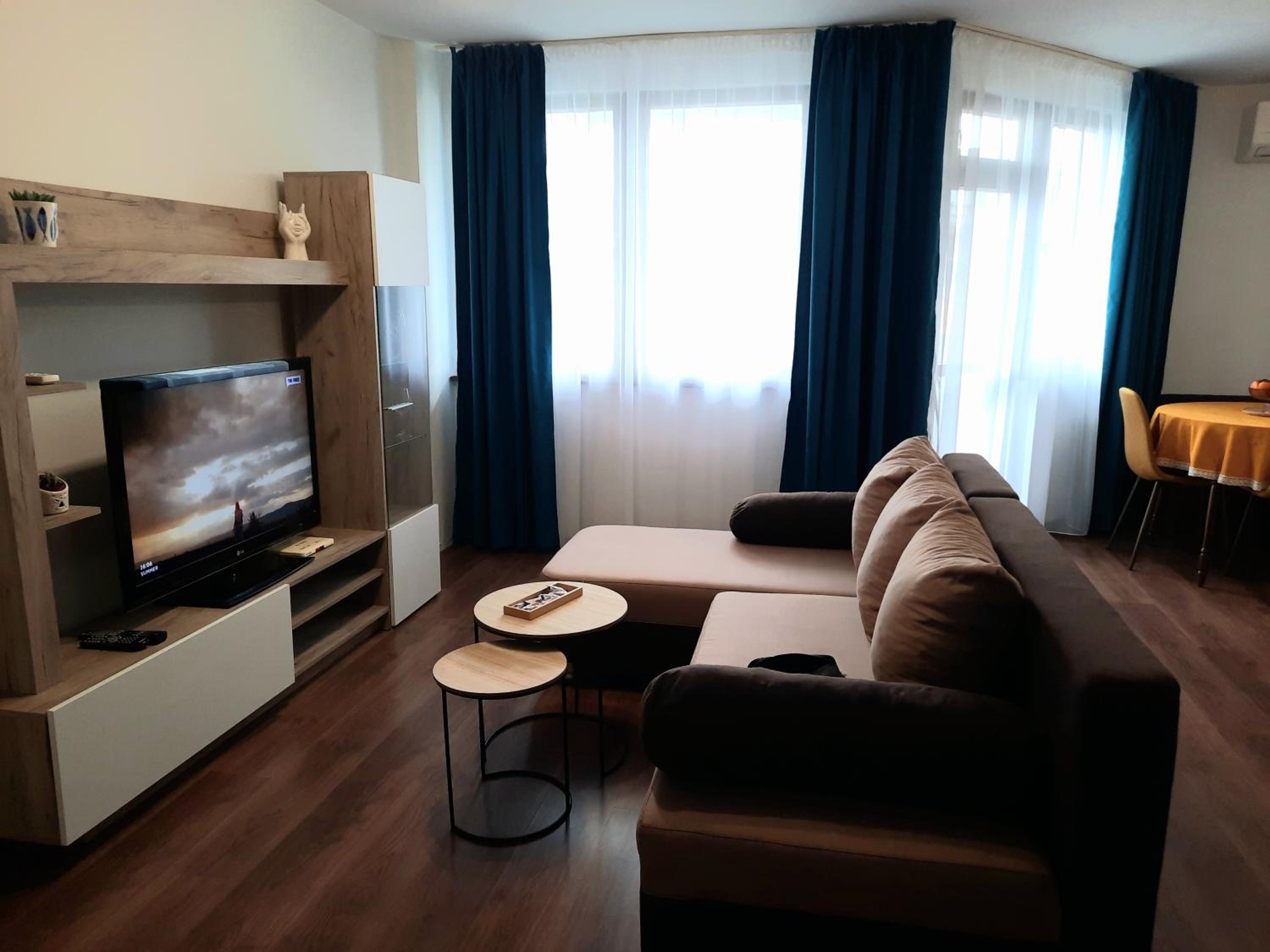 Eleny home