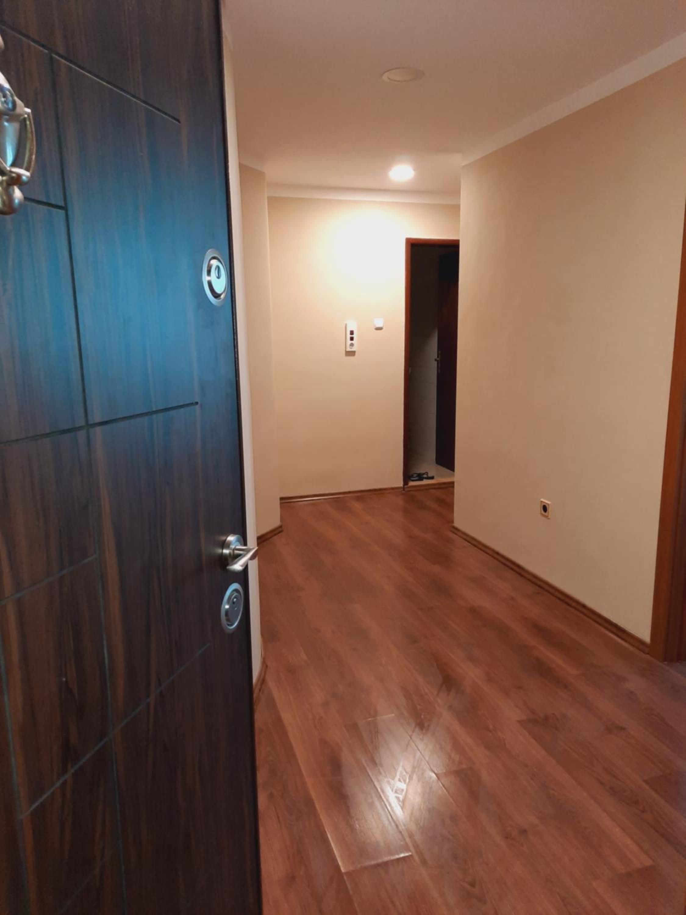 Eleny home