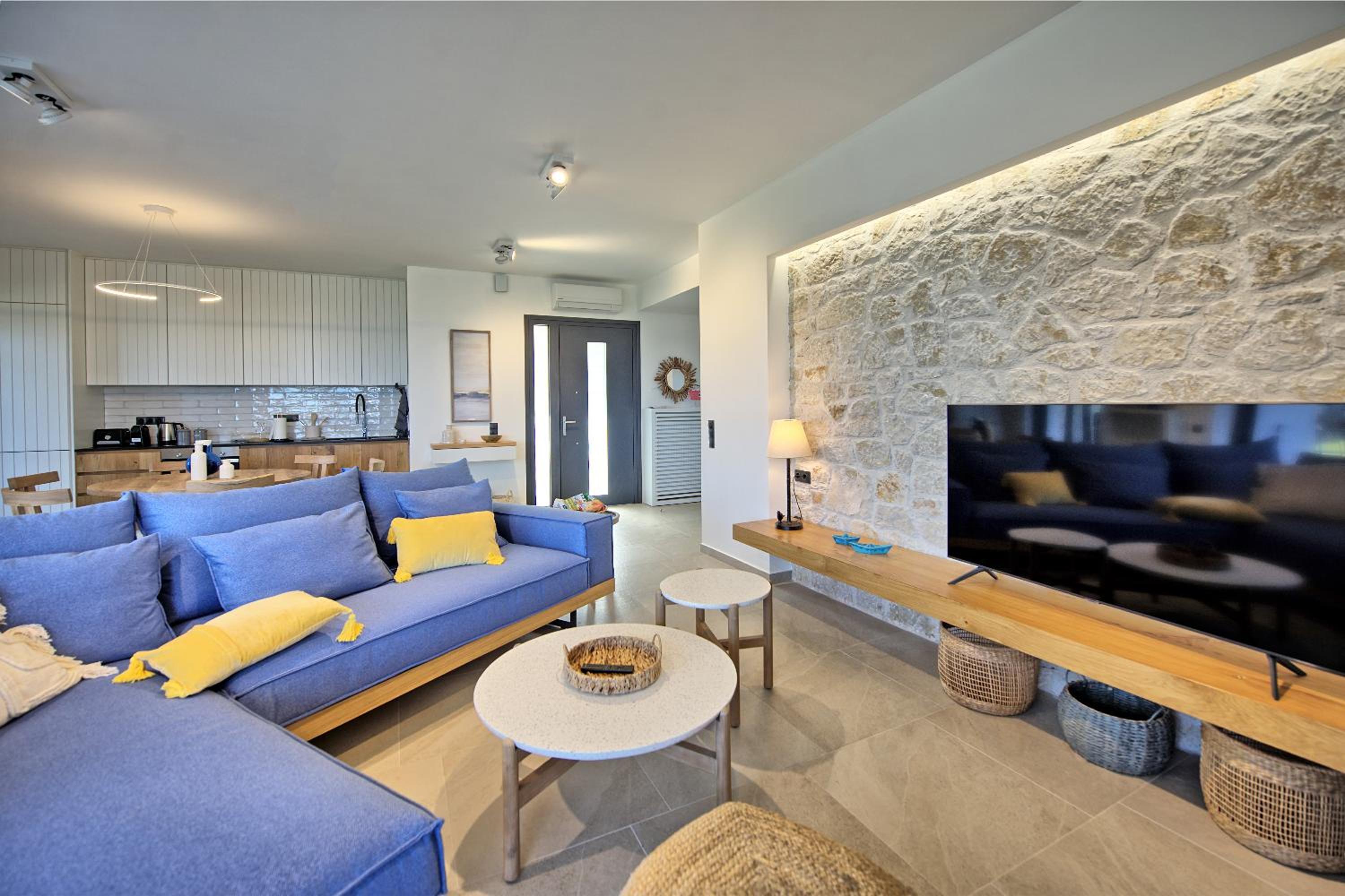 Villa Acropolitana by PosarelliVillas