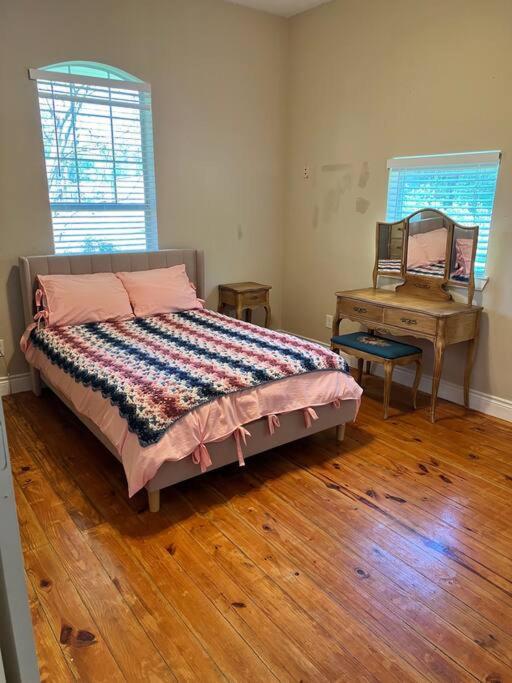 Lakeside Getaway by Lake Conroe view 4