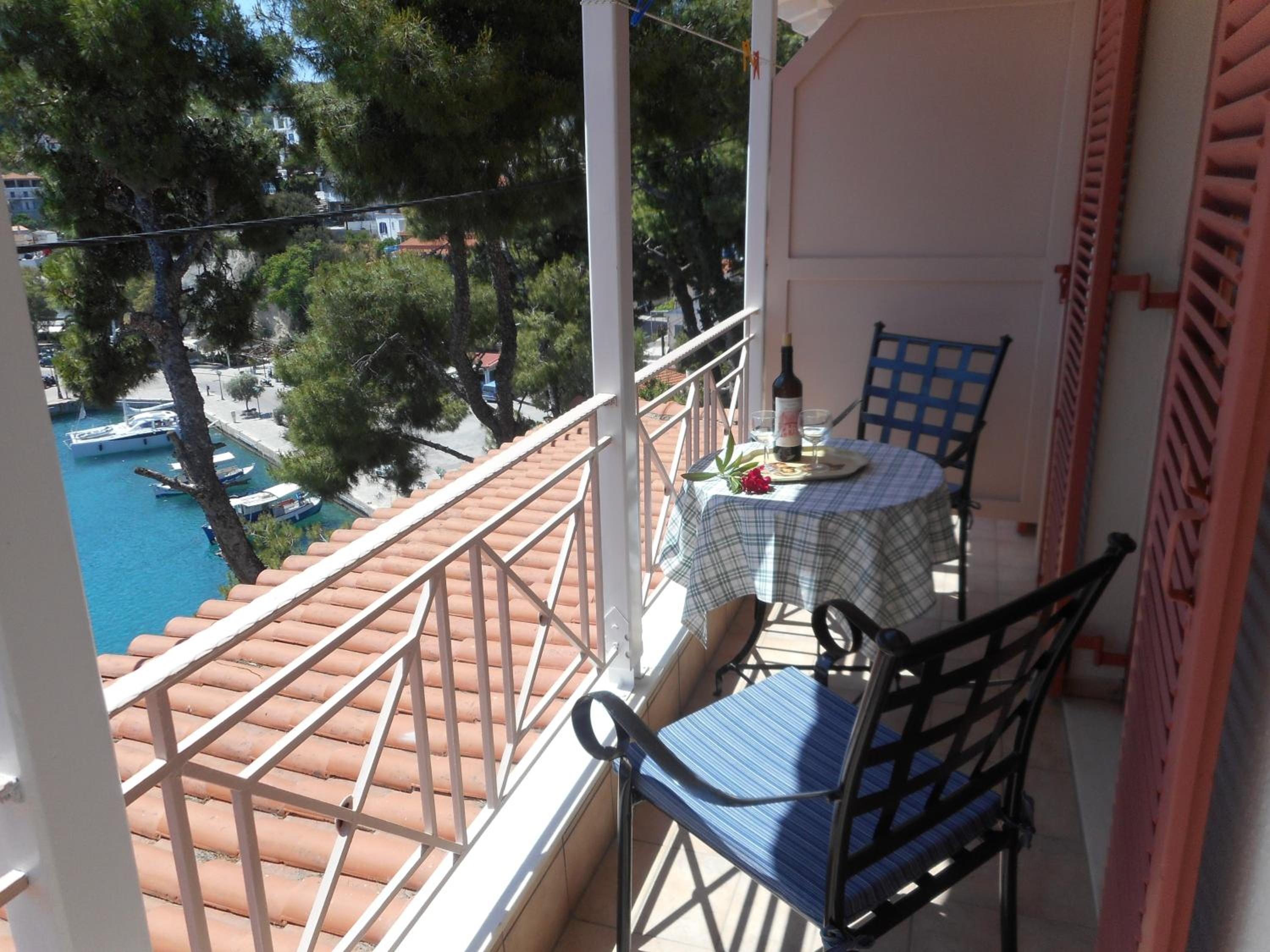 Pension Galazios Kolpos