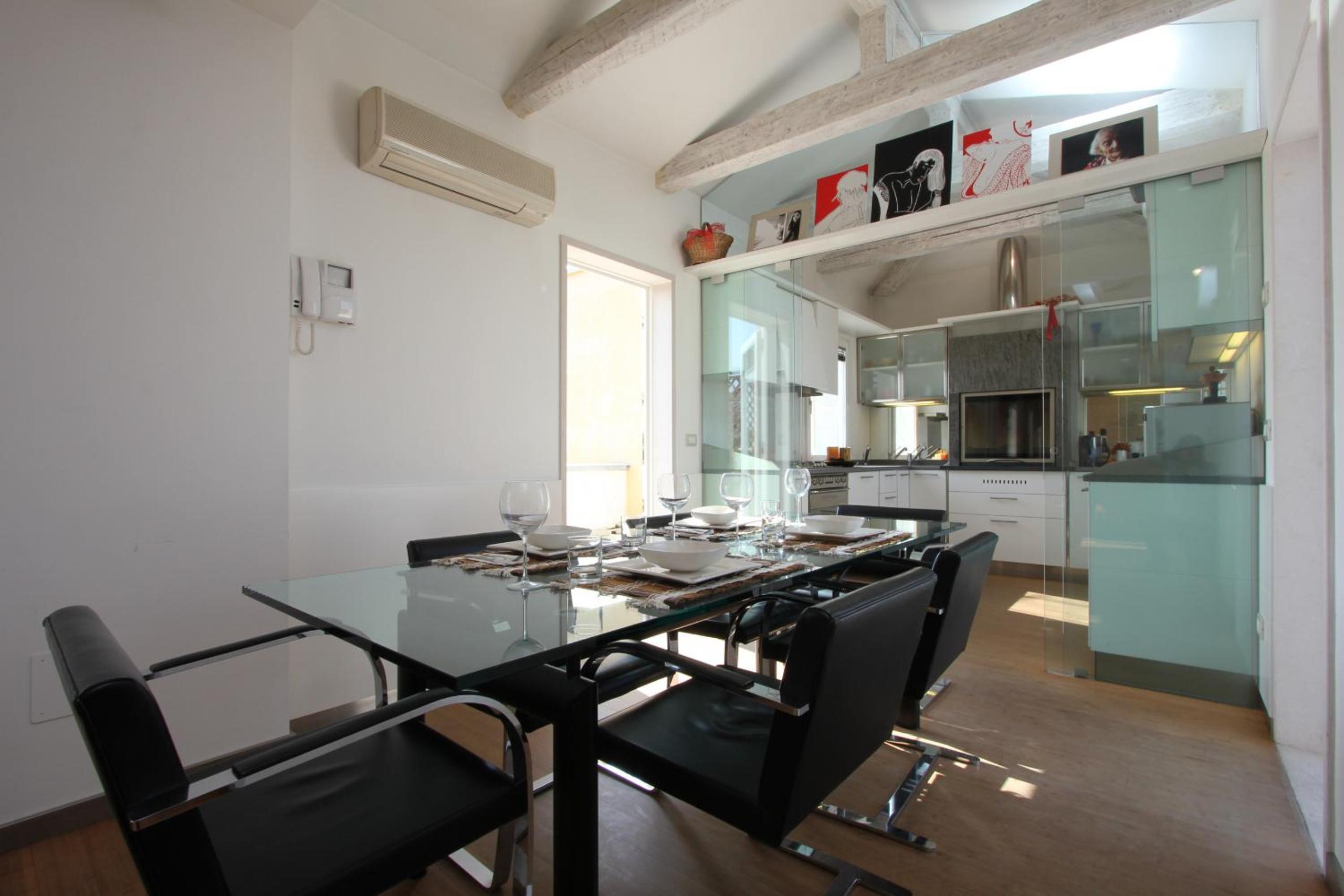City Apartments Rialto Market
